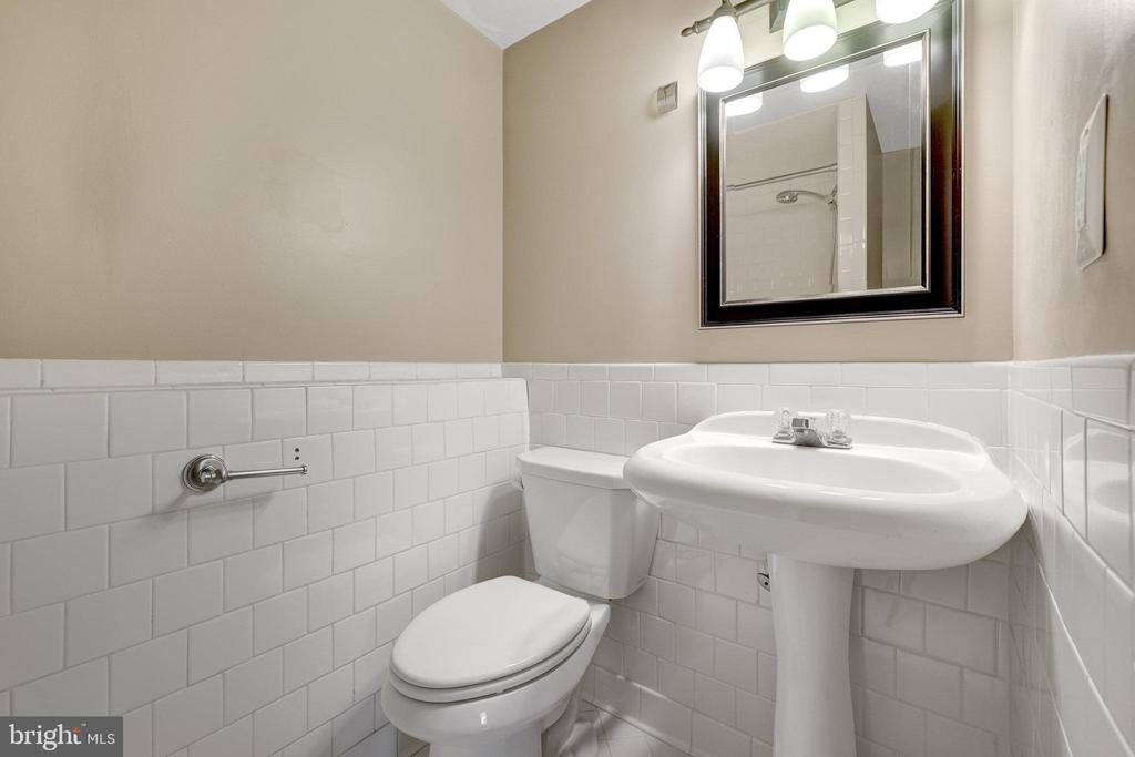 2600 John Milton Ct