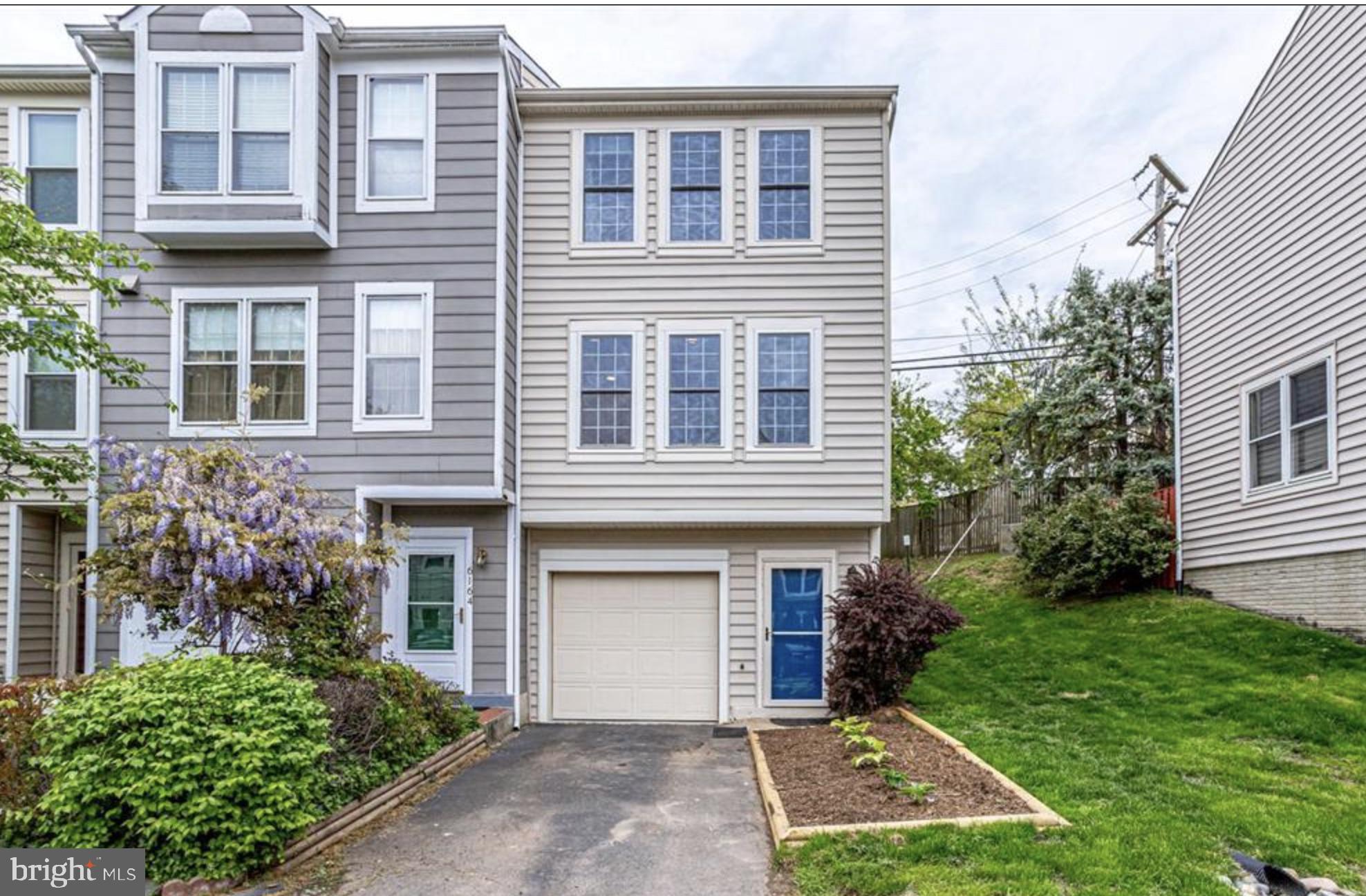 6162 GLEN EAGLES CT #25