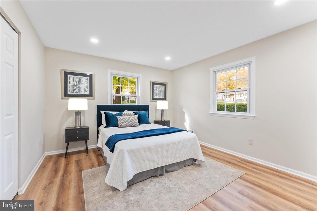 9703 Aspen Hollow Way
