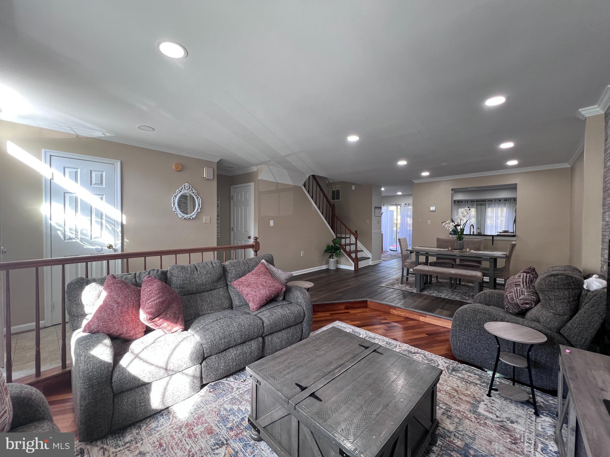 14005 BETSY ROSS LN