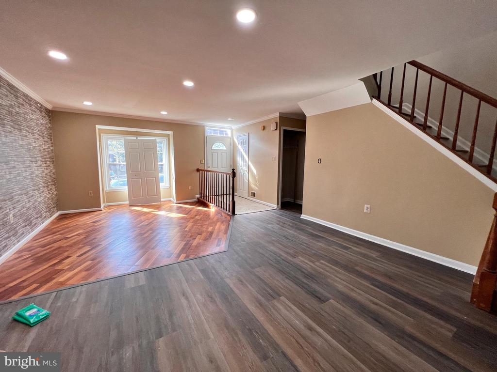 14005 BETSY ROSS LN
