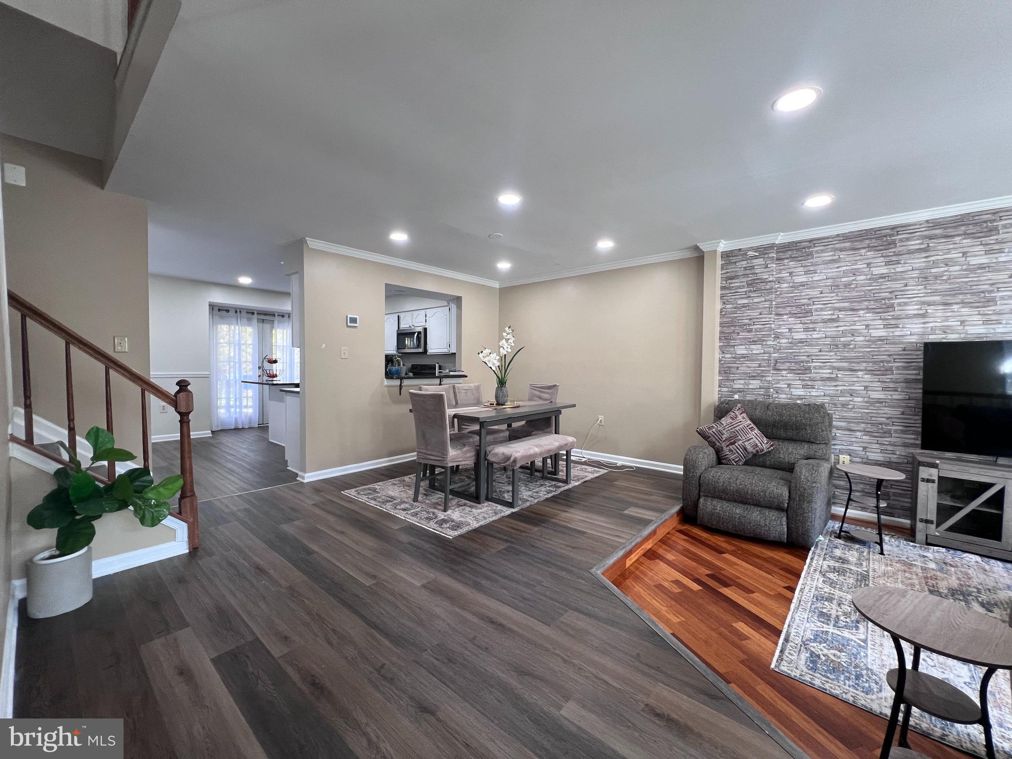14005 BETSY ROSS LN