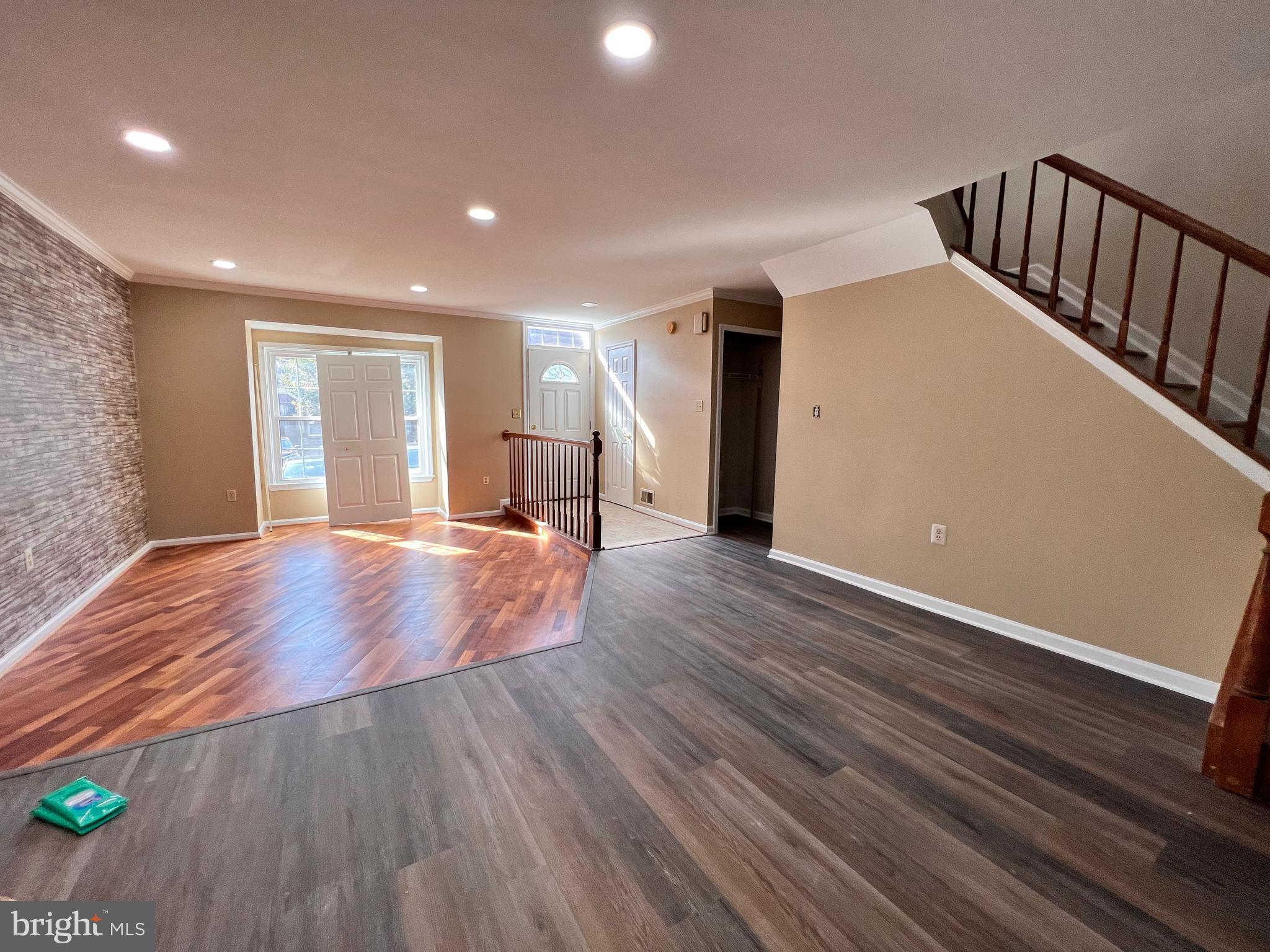 14005 BETSY ROSS LN