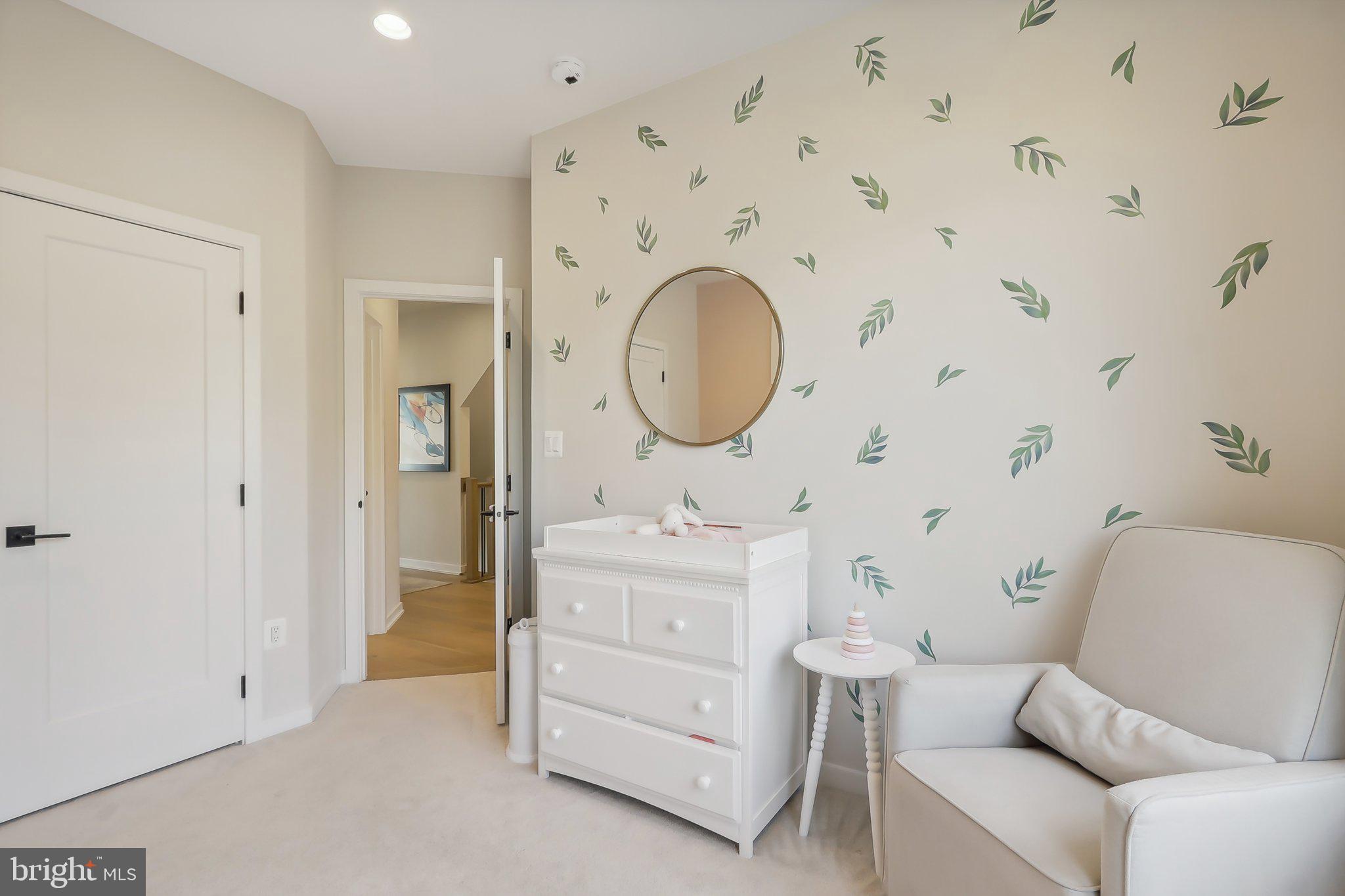 1970 Roland Clarke Pl