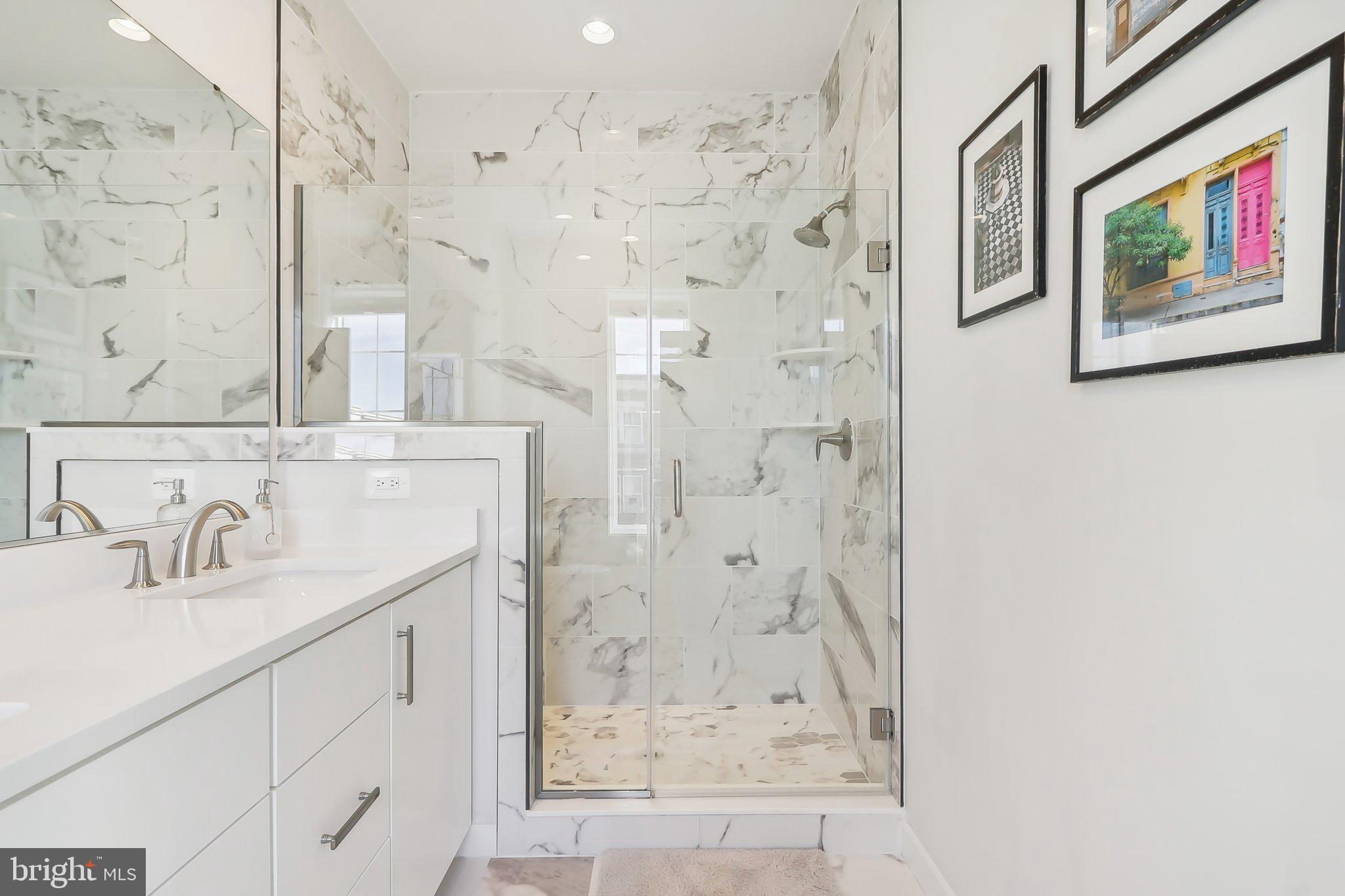 1970 Roland Clarke Pl