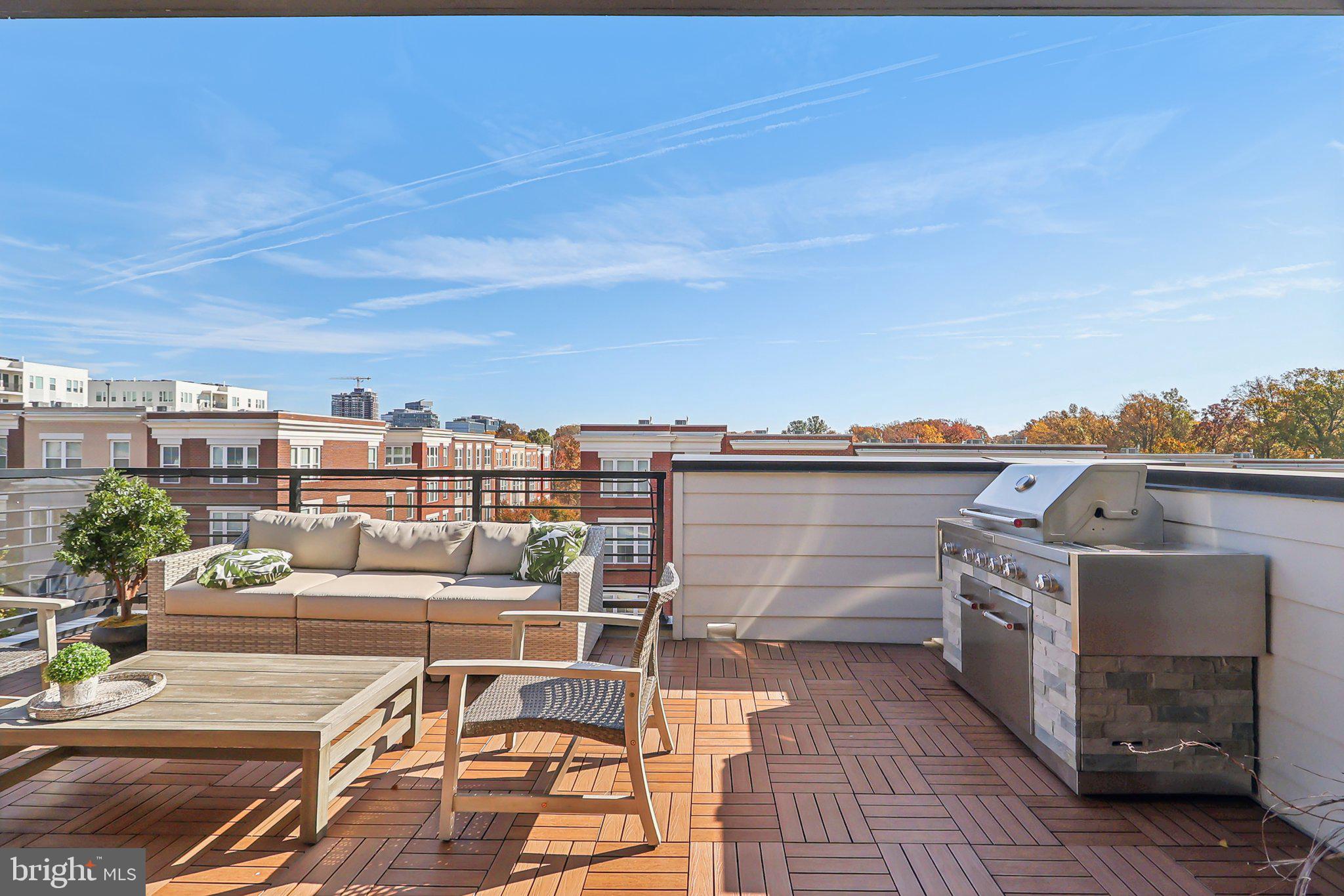 1970 Roland Clarke Pl