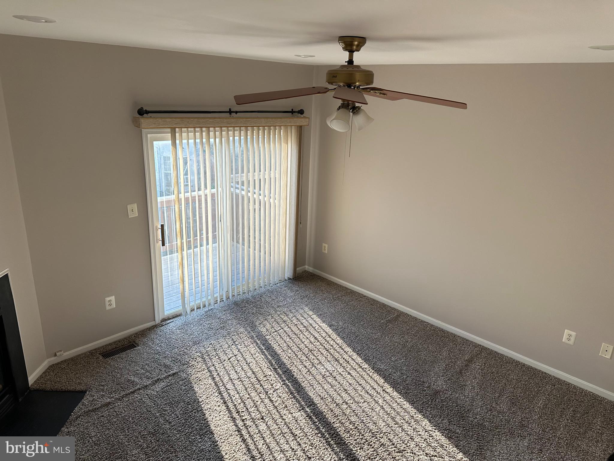2414 DEW MEADOW