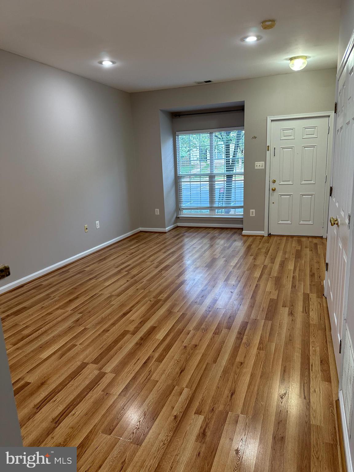 2414 DEW MEADOW