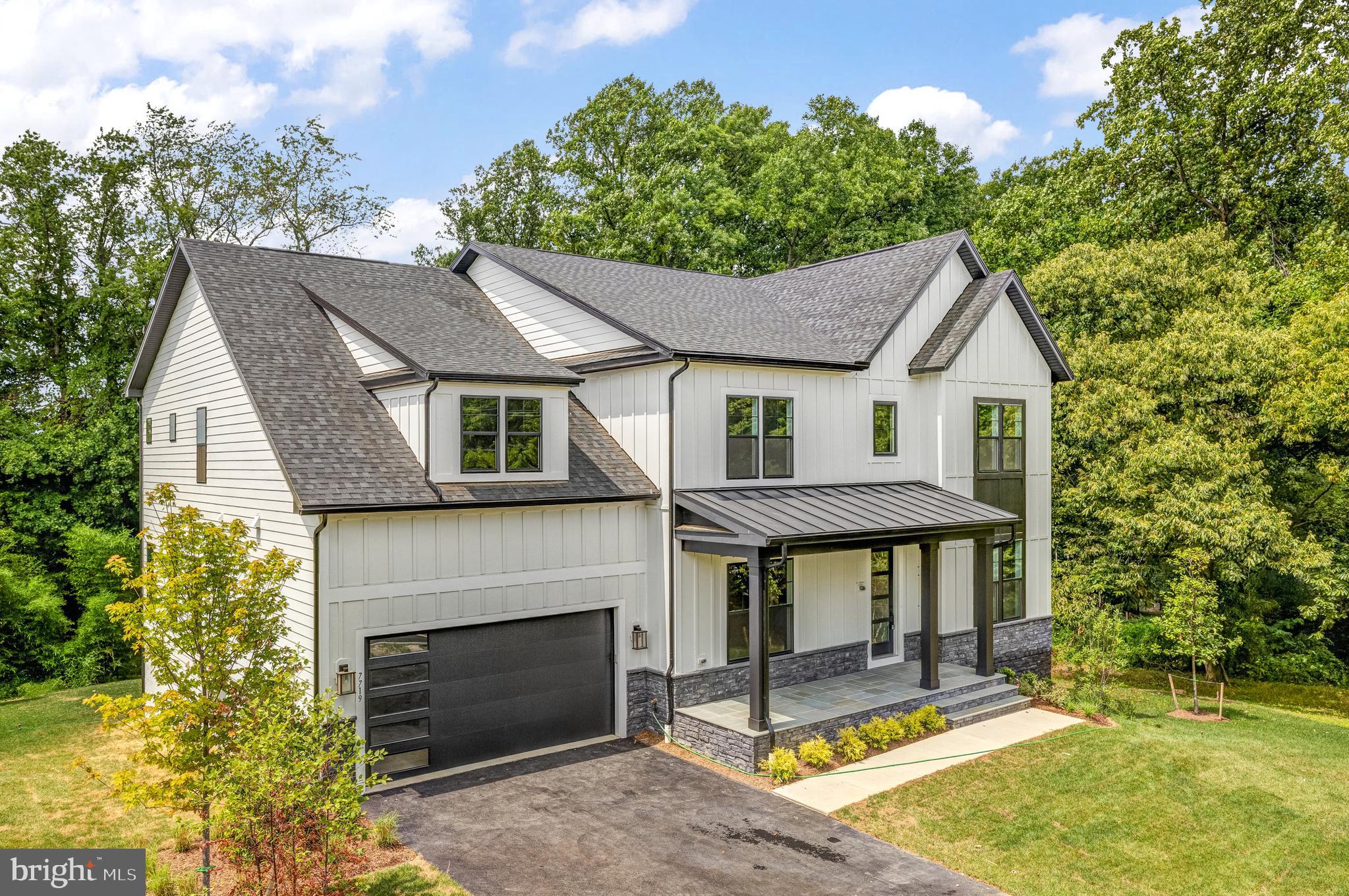 9017 Ellenwood Ln
