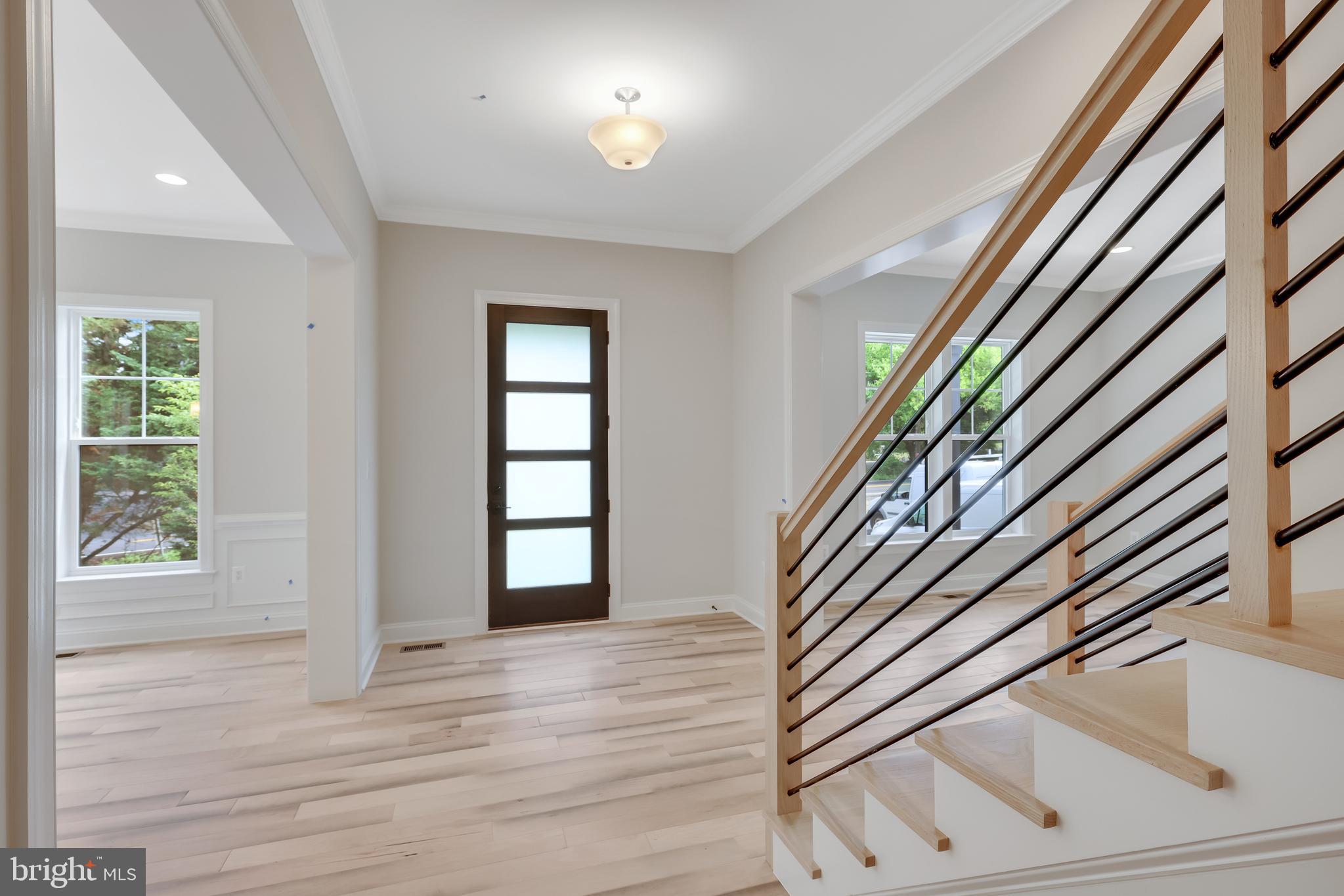 9017 Ellenwood Ln