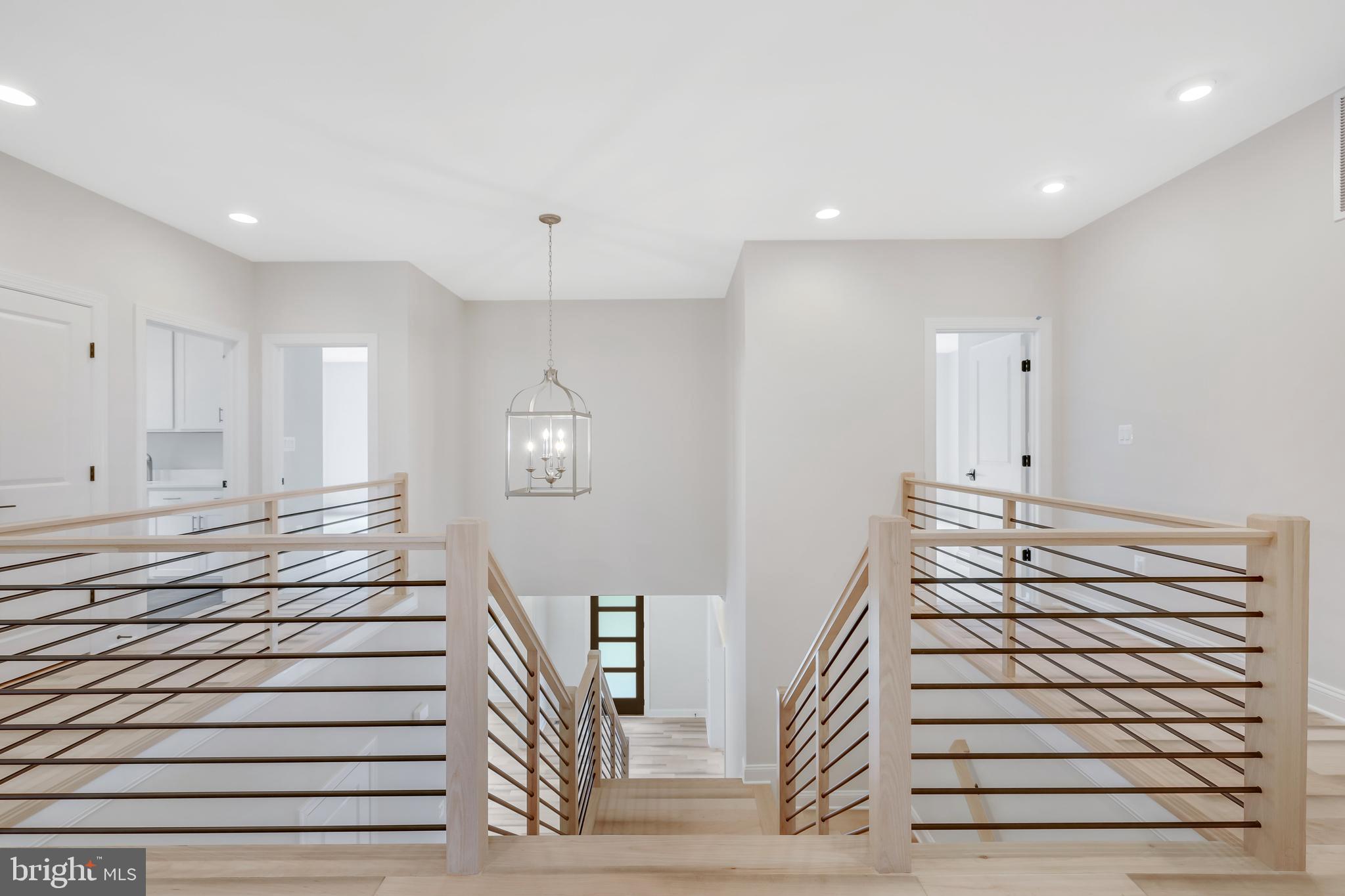 9017 Ellenwood Ln