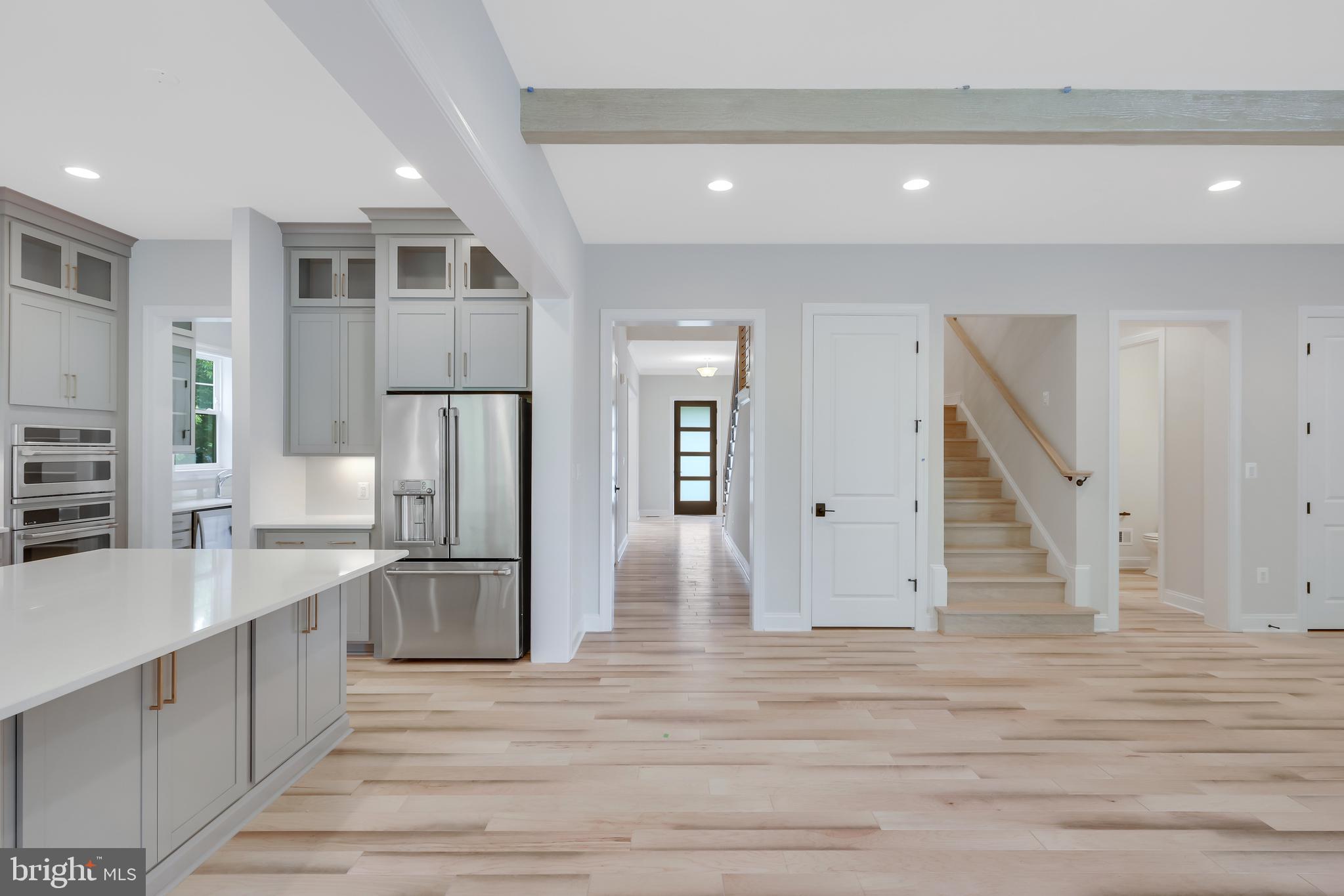 9017 Ellenwood Ln