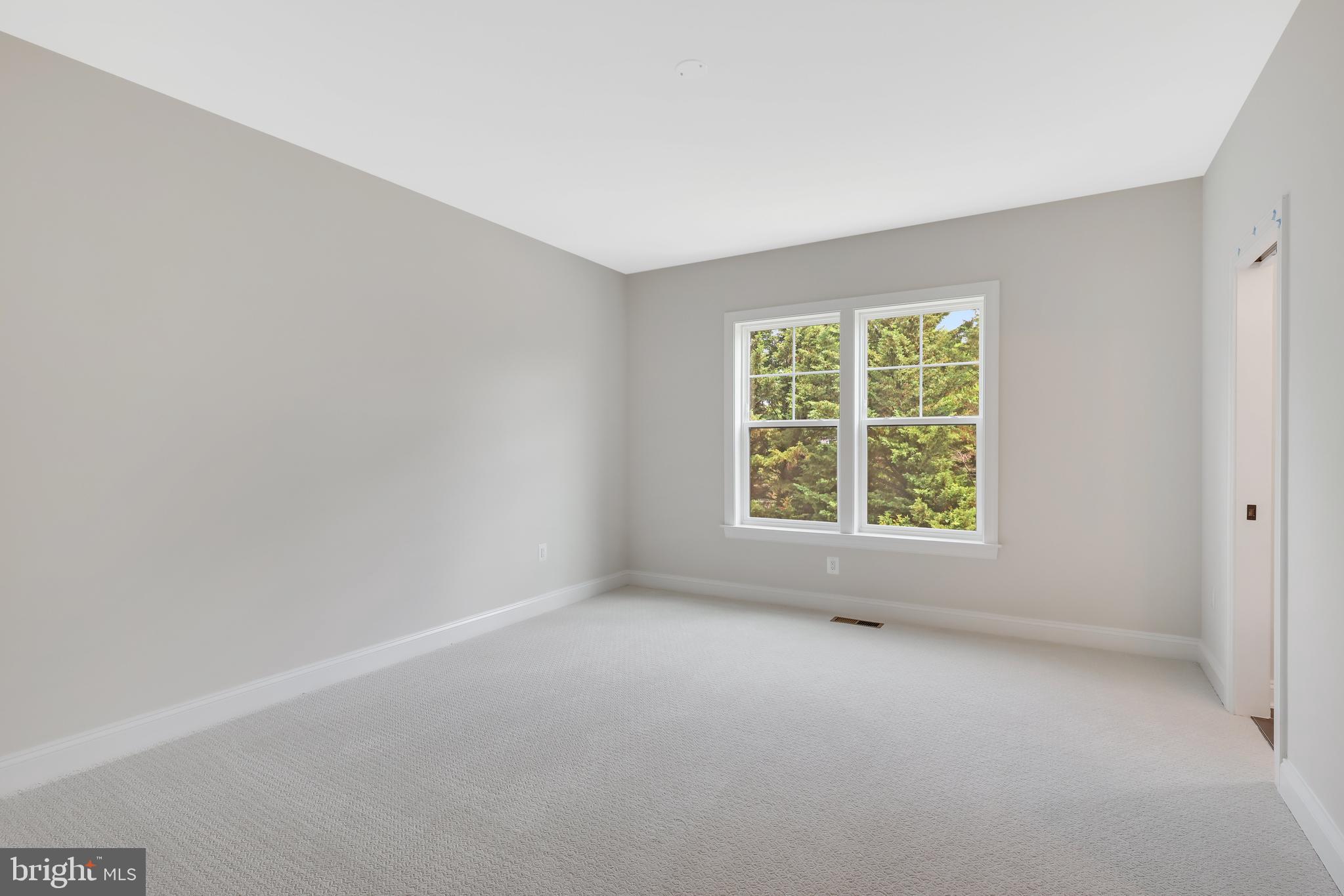 9017 Ellenwood Ln
