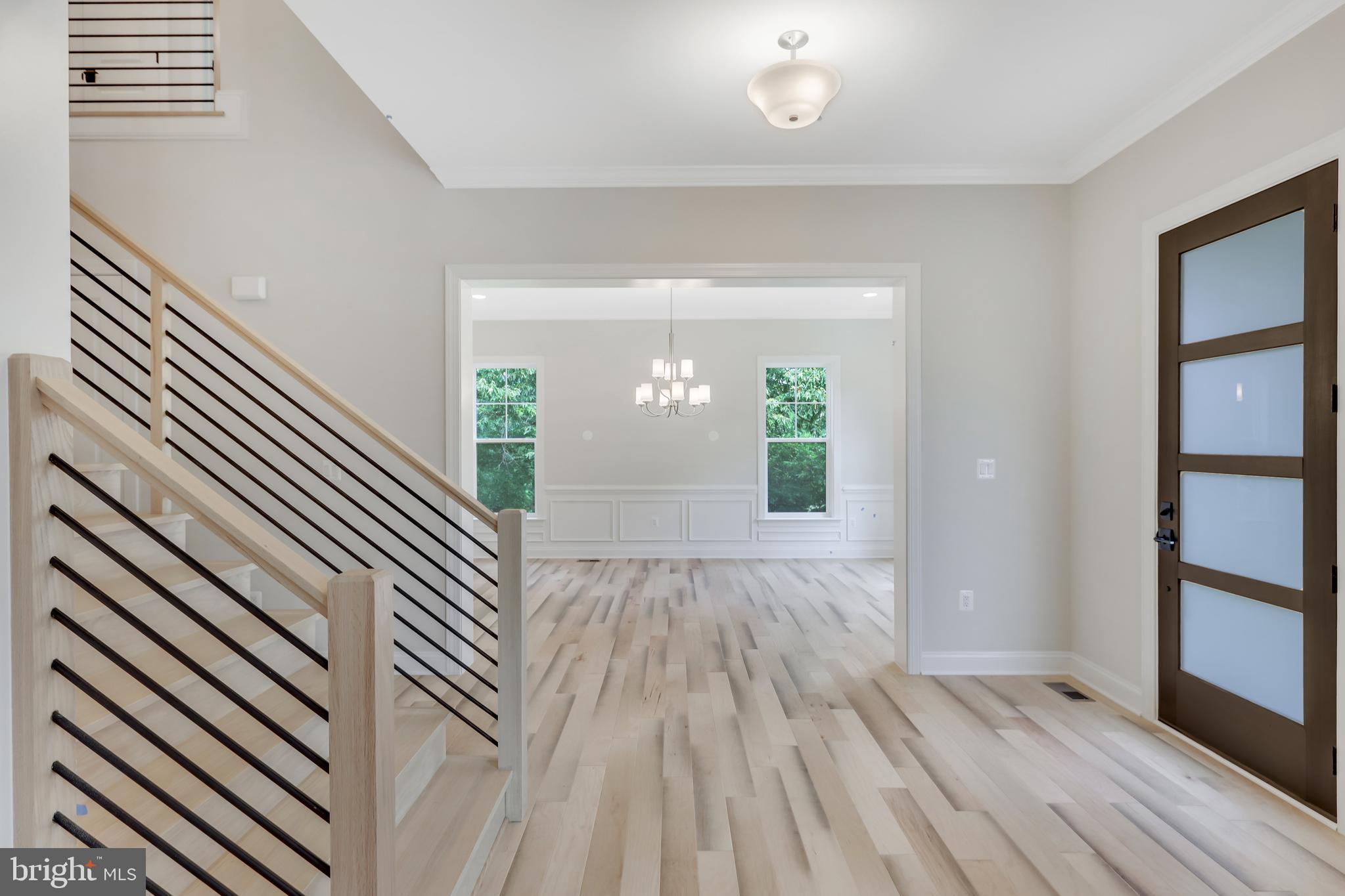9017 Ellenwood Ln
