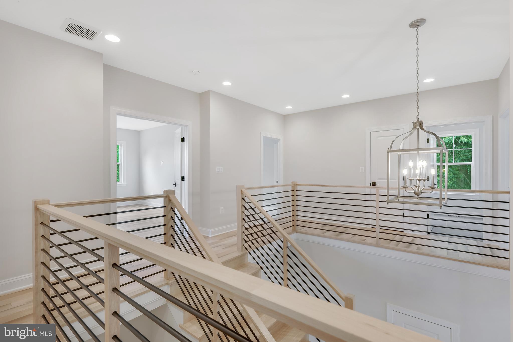 9017 Ellenwood Ln
