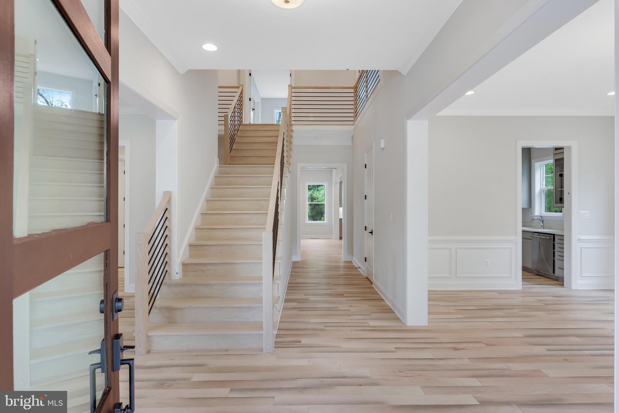 9017 Ellenwood Ln