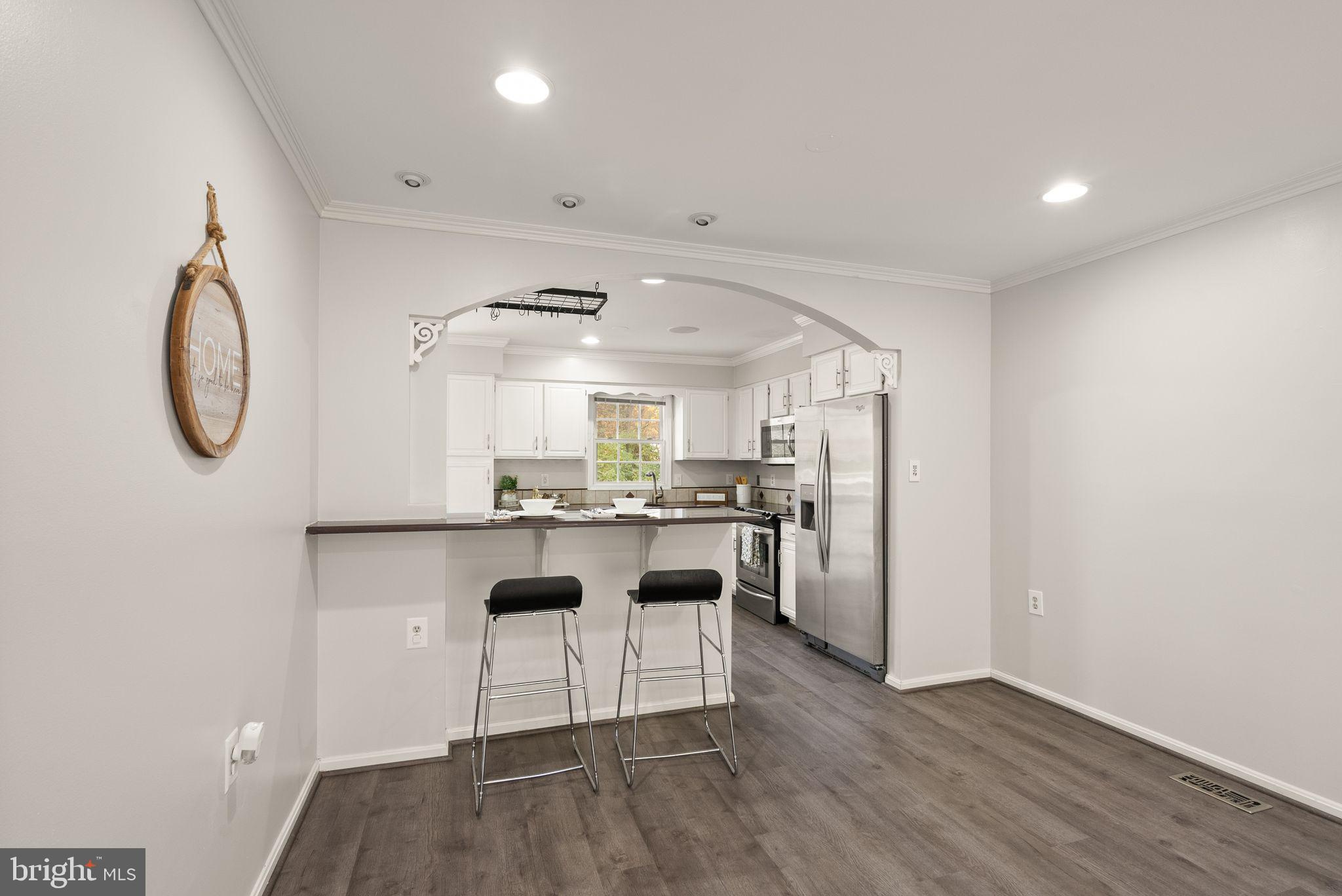 13904 Woods Run Ct