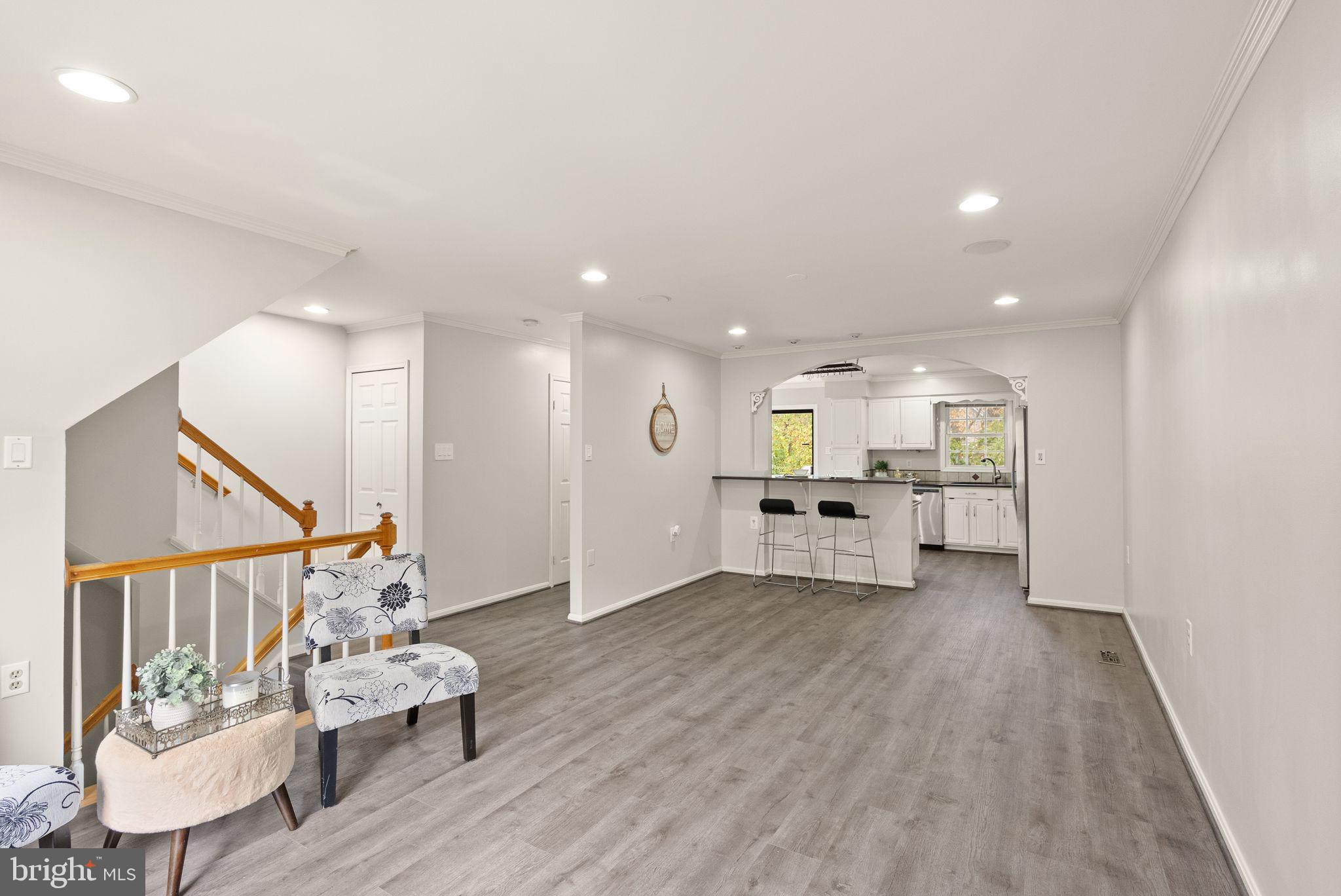 13904 Woods Run Ct