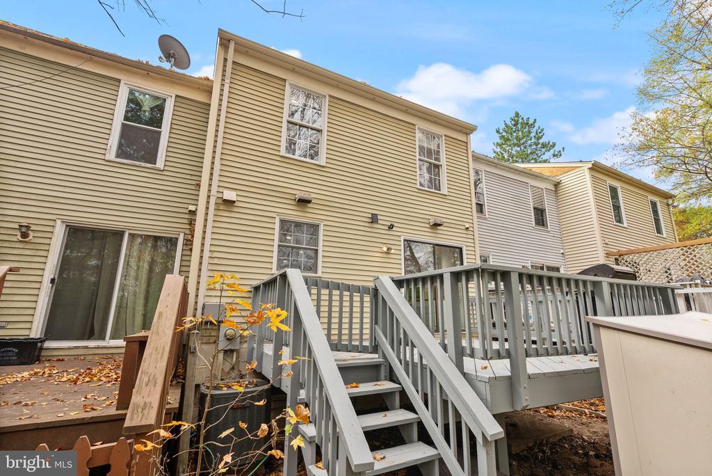13904 Woods Run Ct