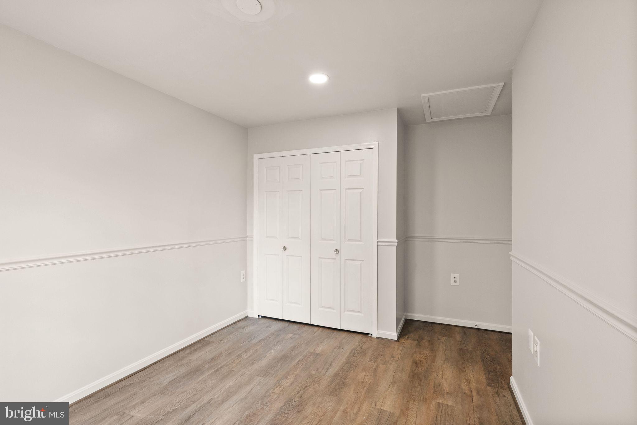 13904 Woods Run Ct