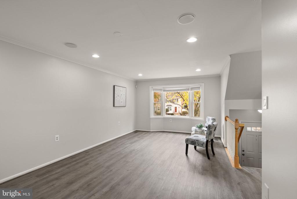 13904 Woods Run Ct