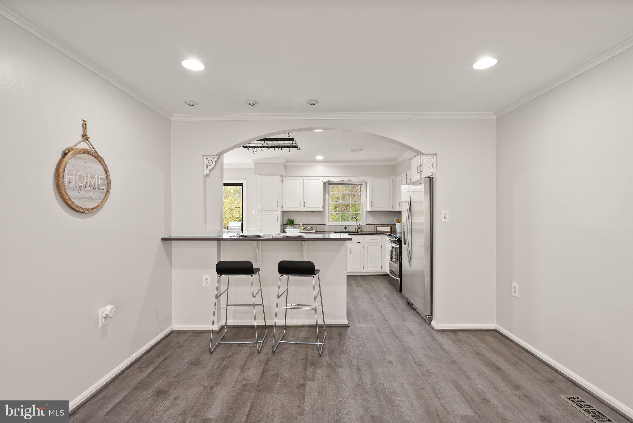 13904 Woods Run Ct