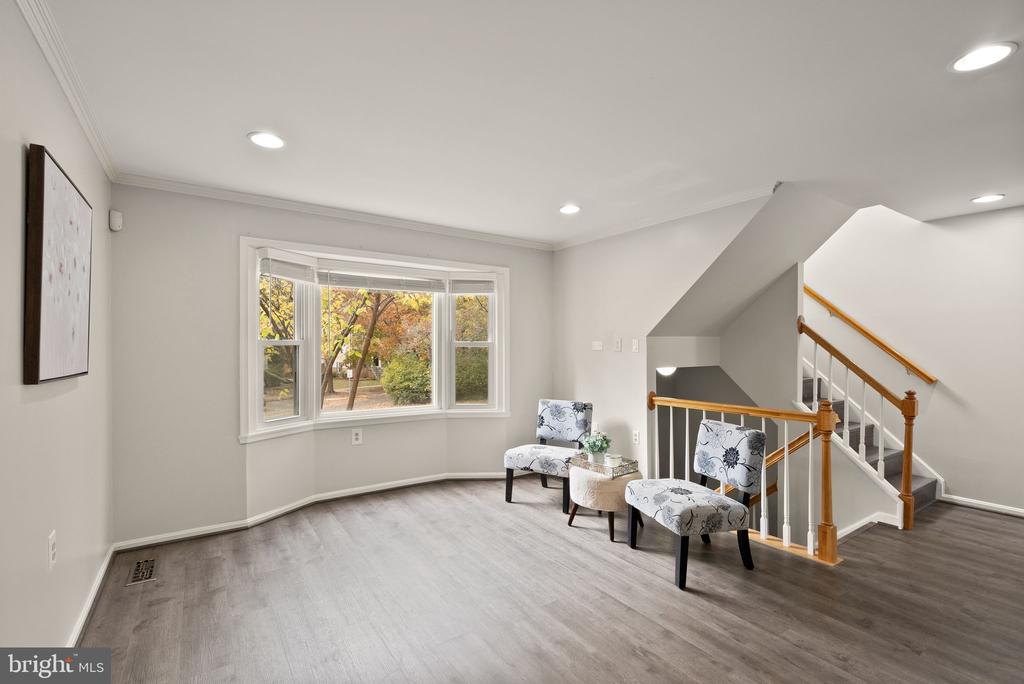 13904 Woods Run Ct