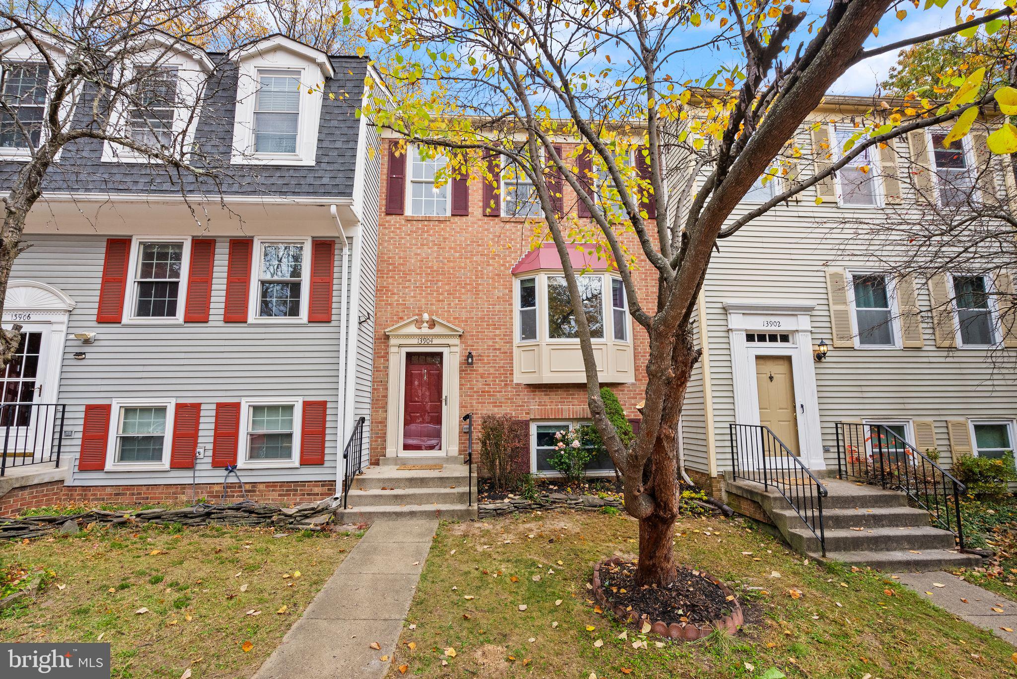 13904 Woods Run Ct