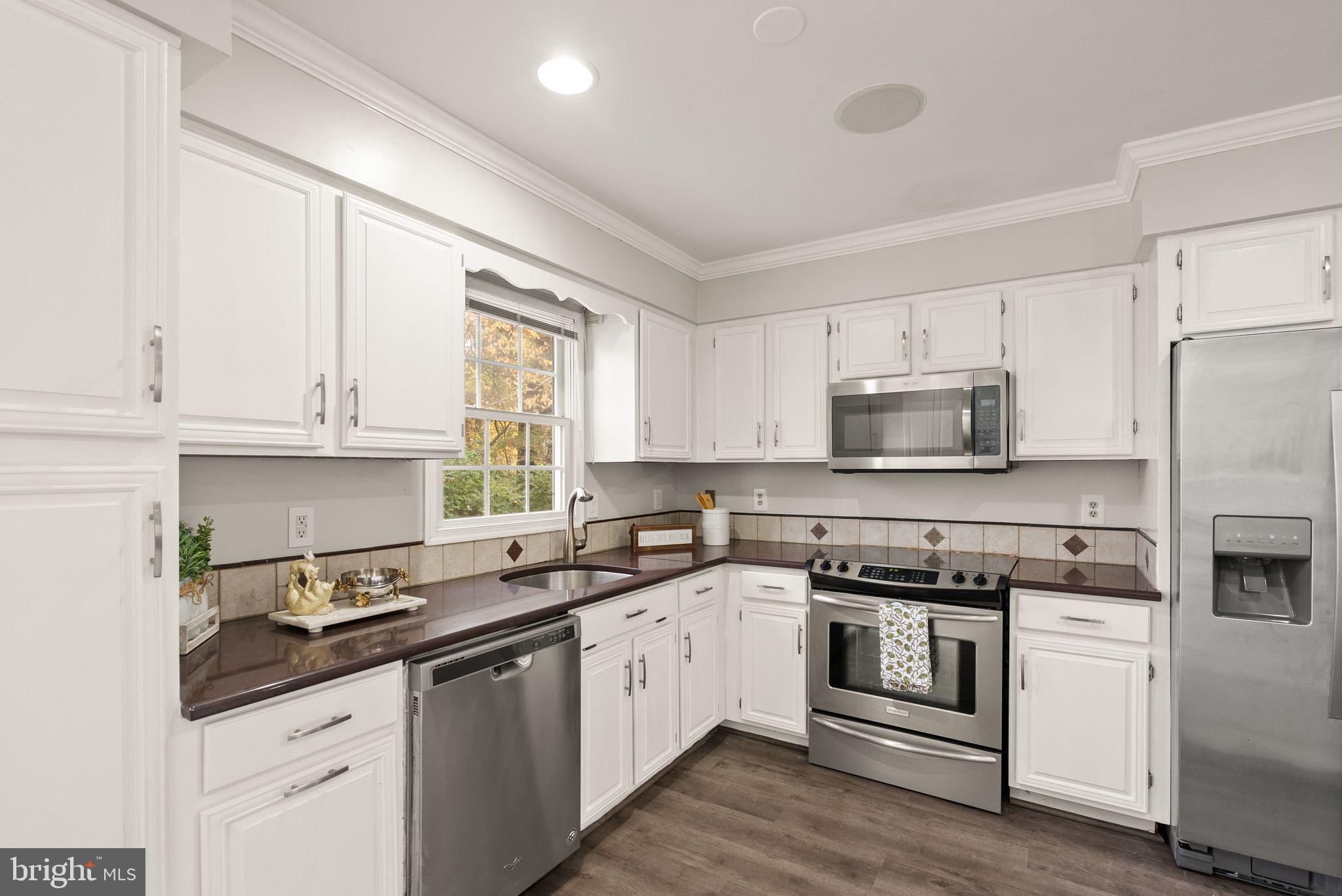 13904 Woods Run Ct