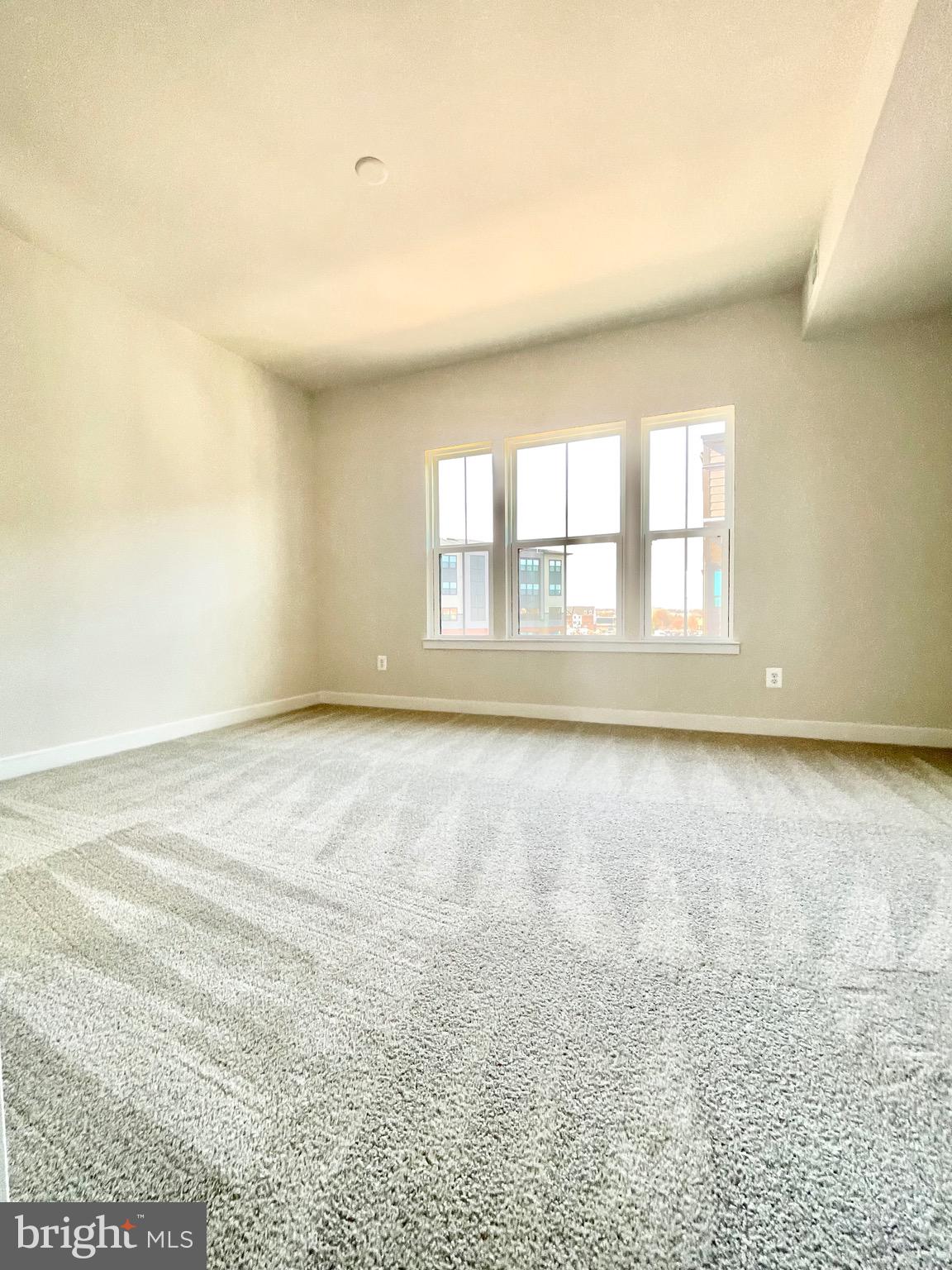 4316 ELLIPSE TER