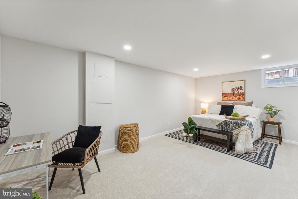 6513 Park View Ct