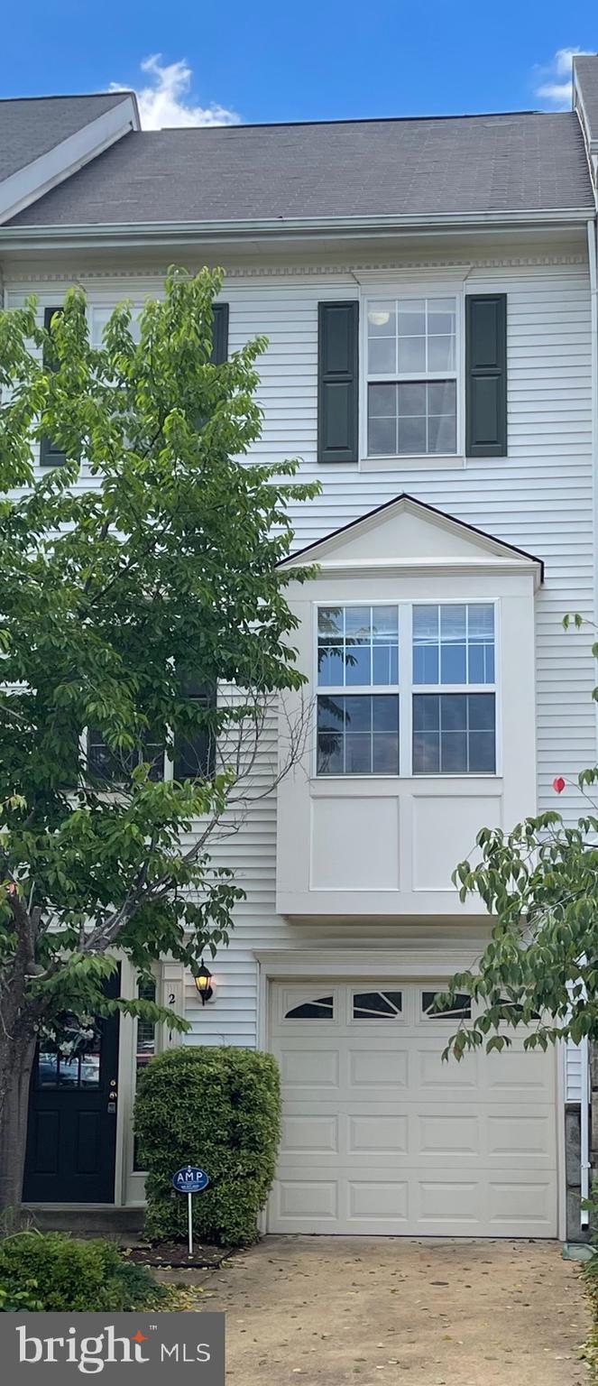 2012 CAPSTONE CIR