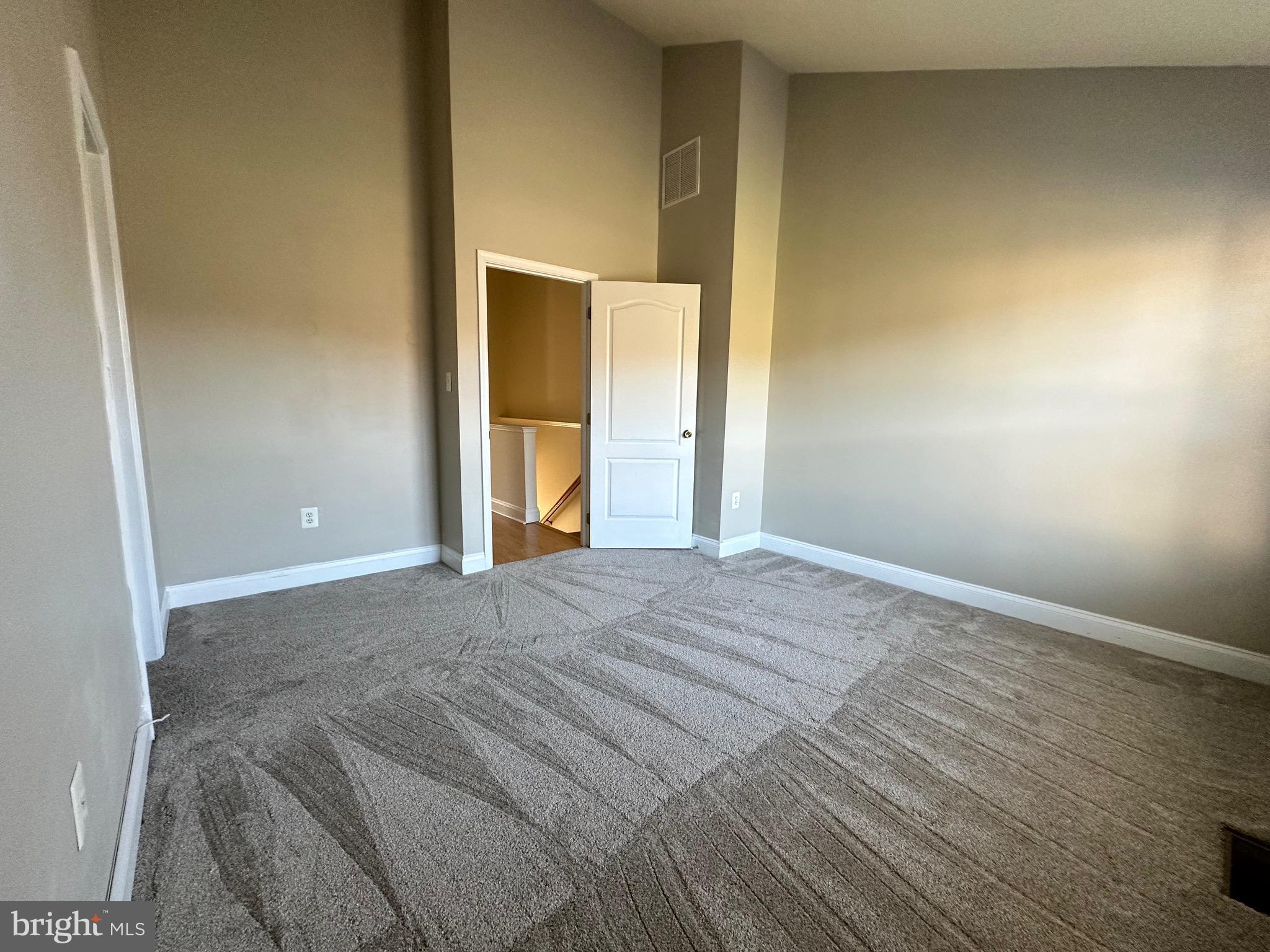 2012 CAPSTONE CIR