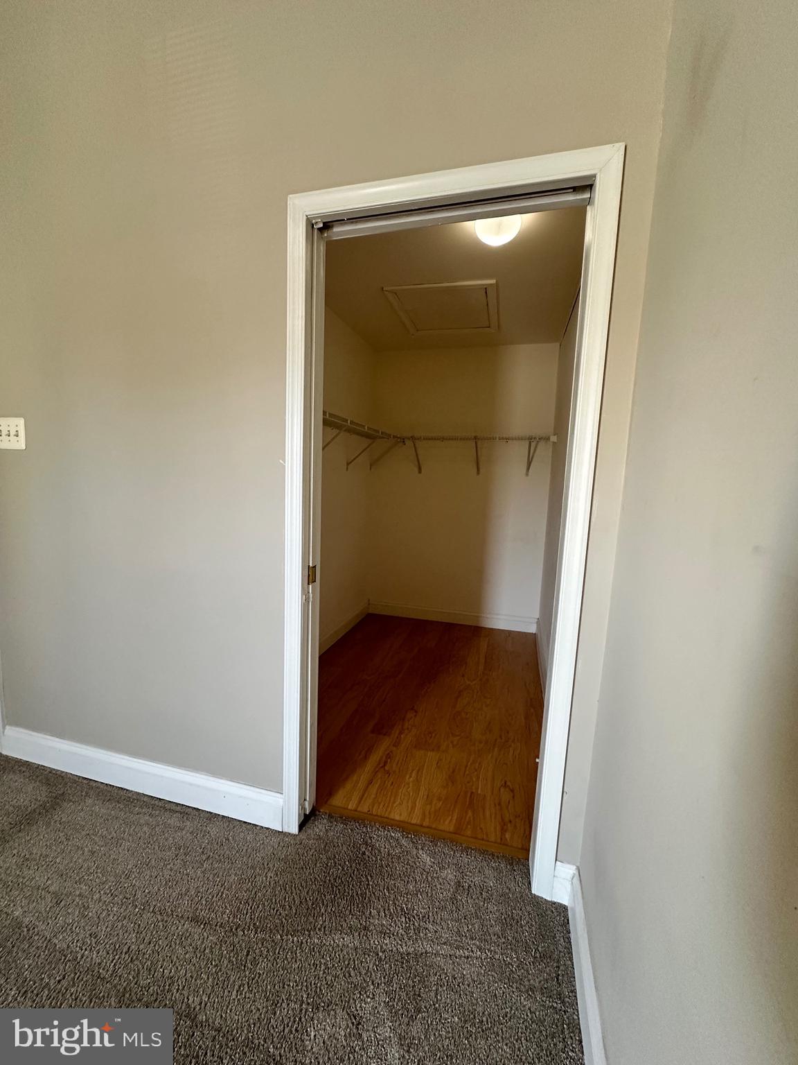 2012 CAPSTONE CIR