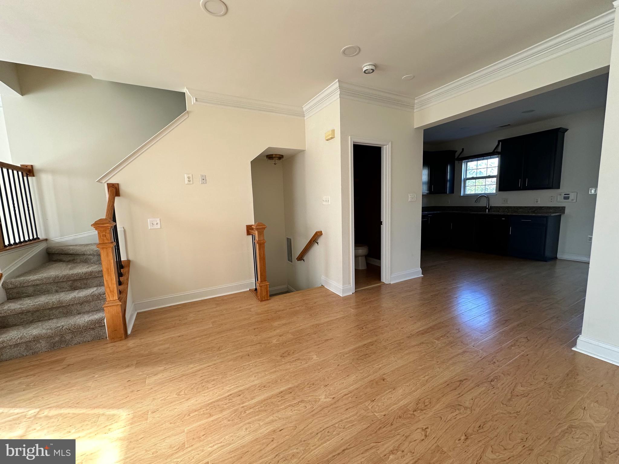 2012 CAPSTONE CIR
