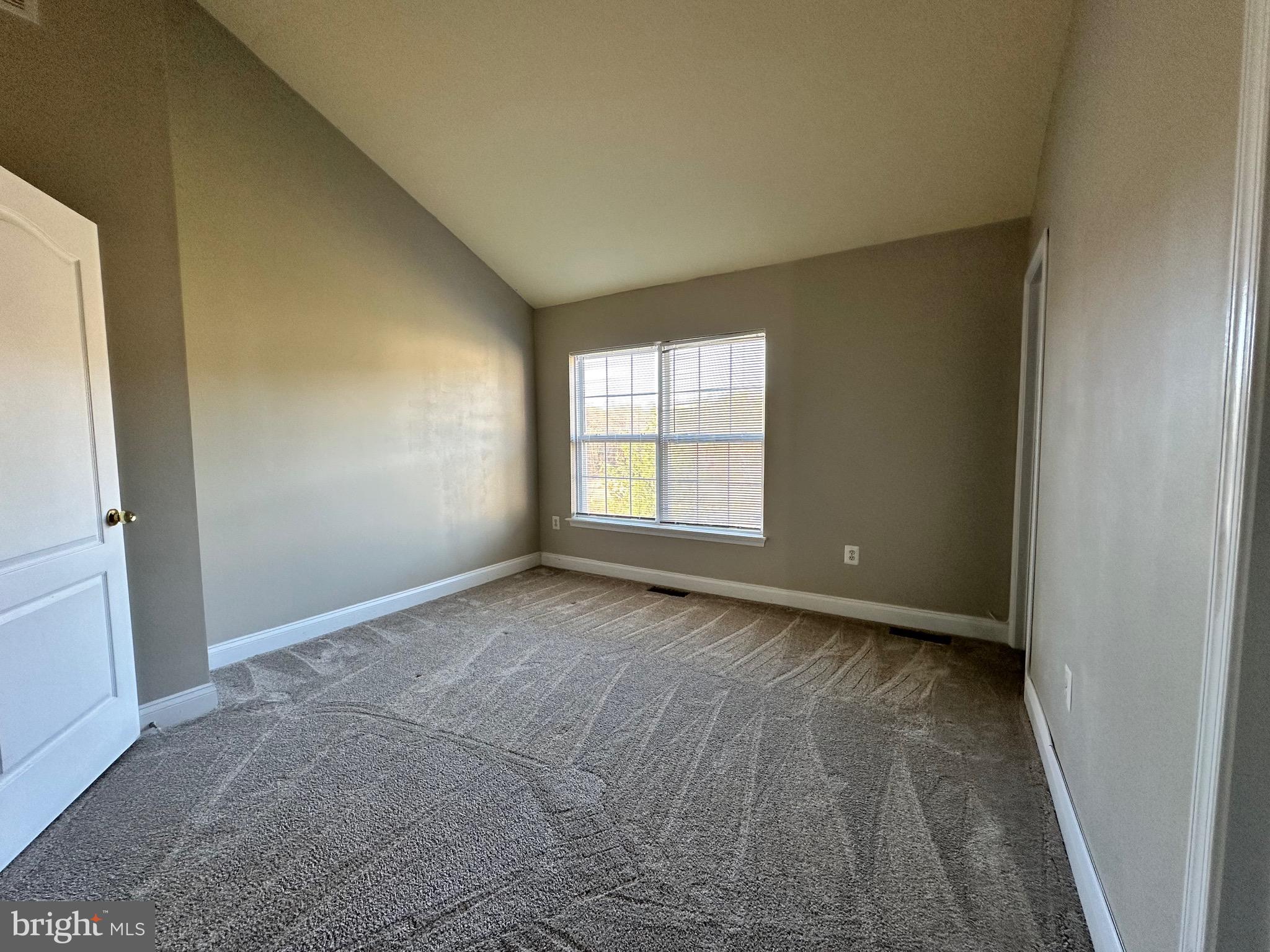2012 CAPSTONE CIR