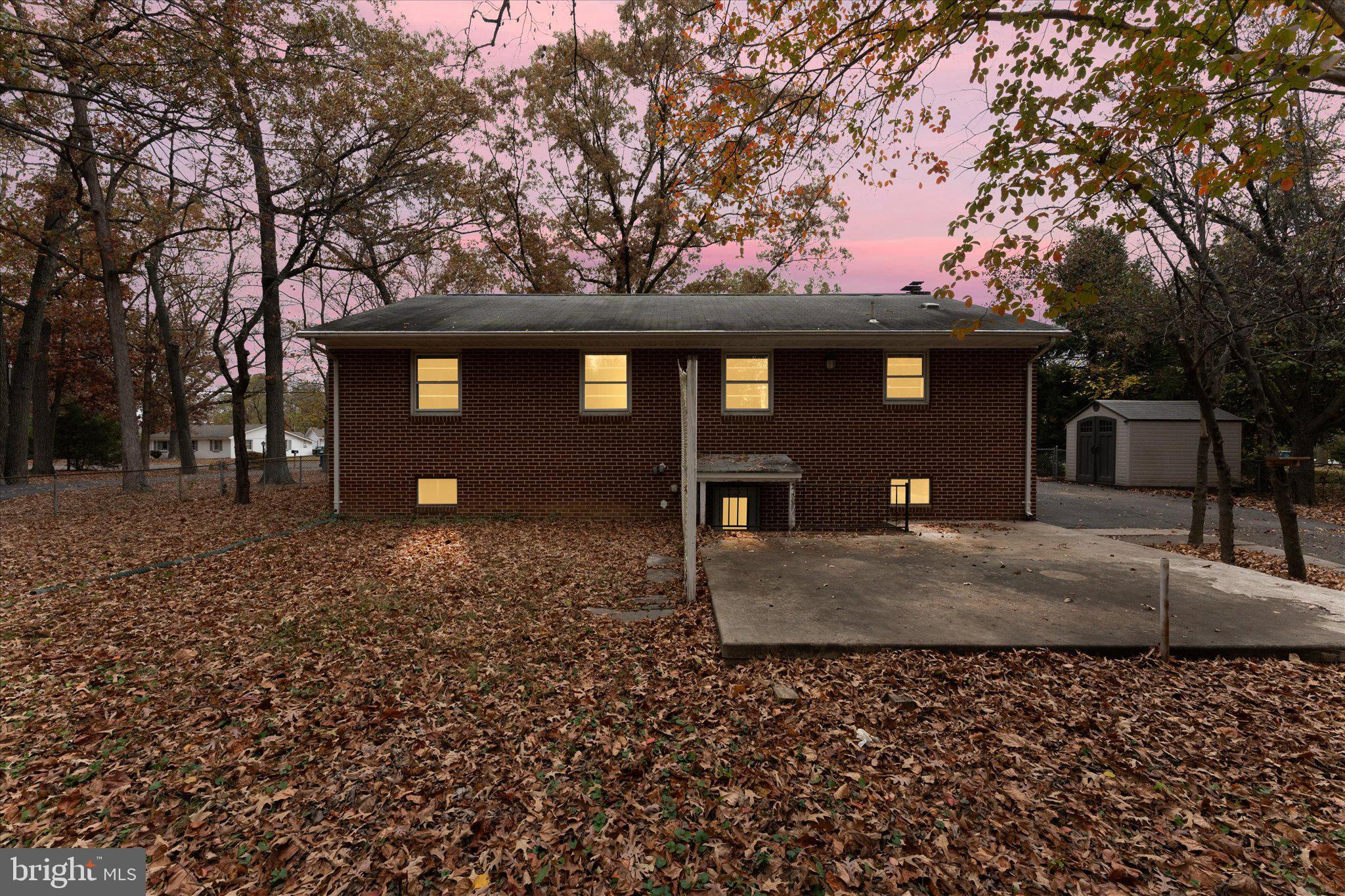 6548 WINDHAM AVE