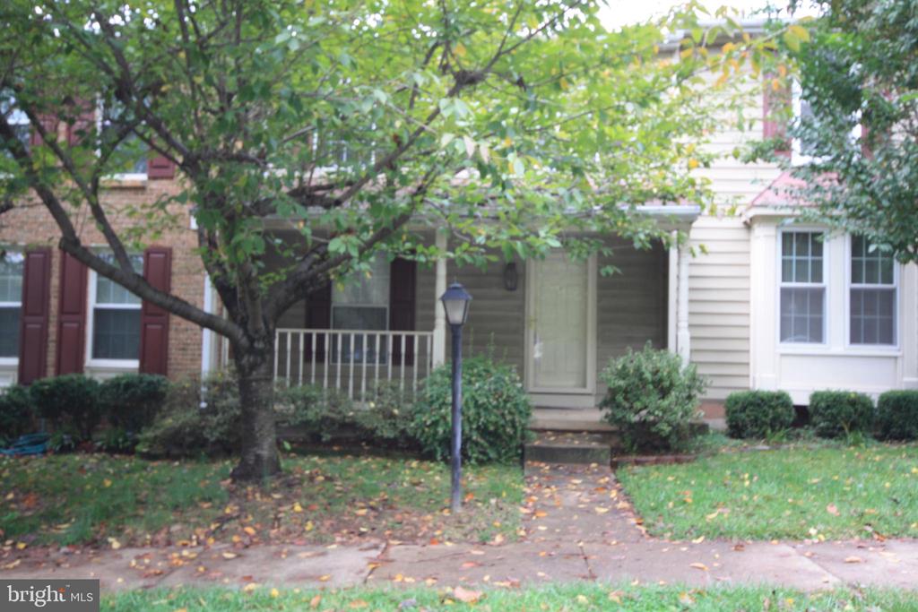1589 AUTUMN RIDGE CIR