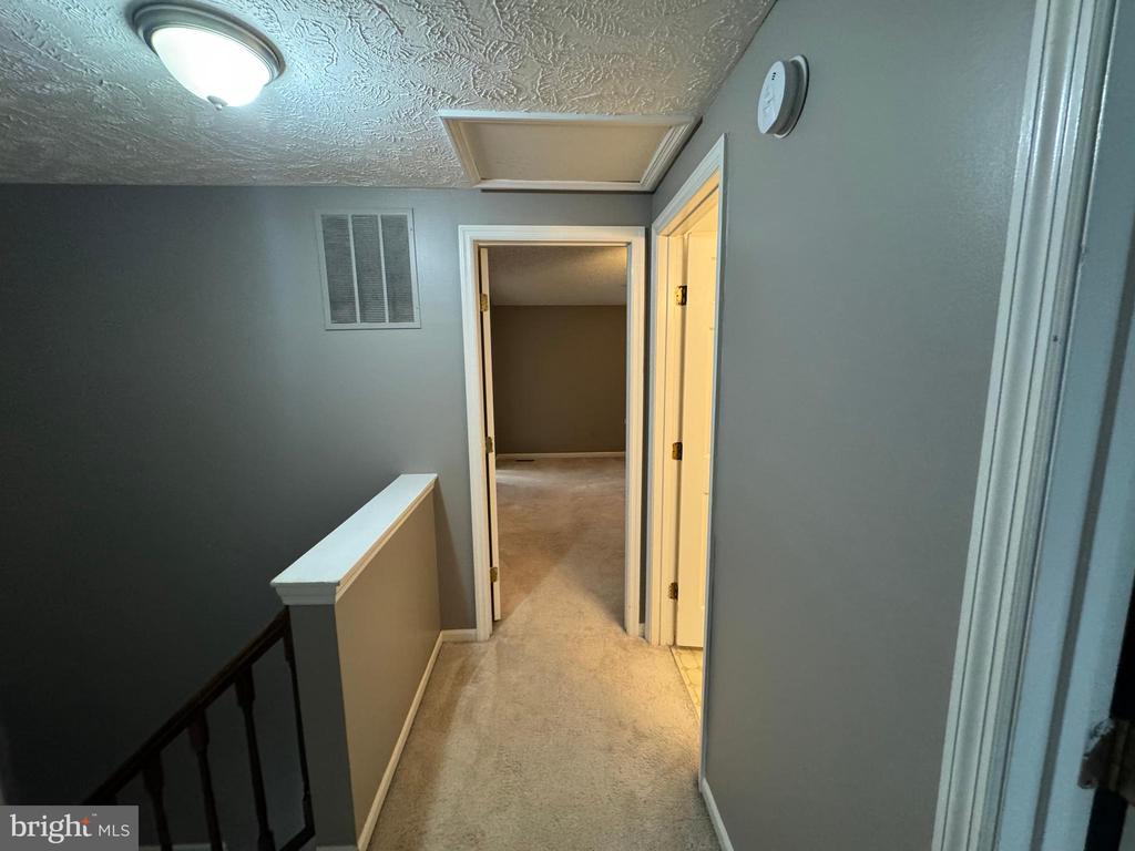 1589 AUTUMN RIDGE CIR