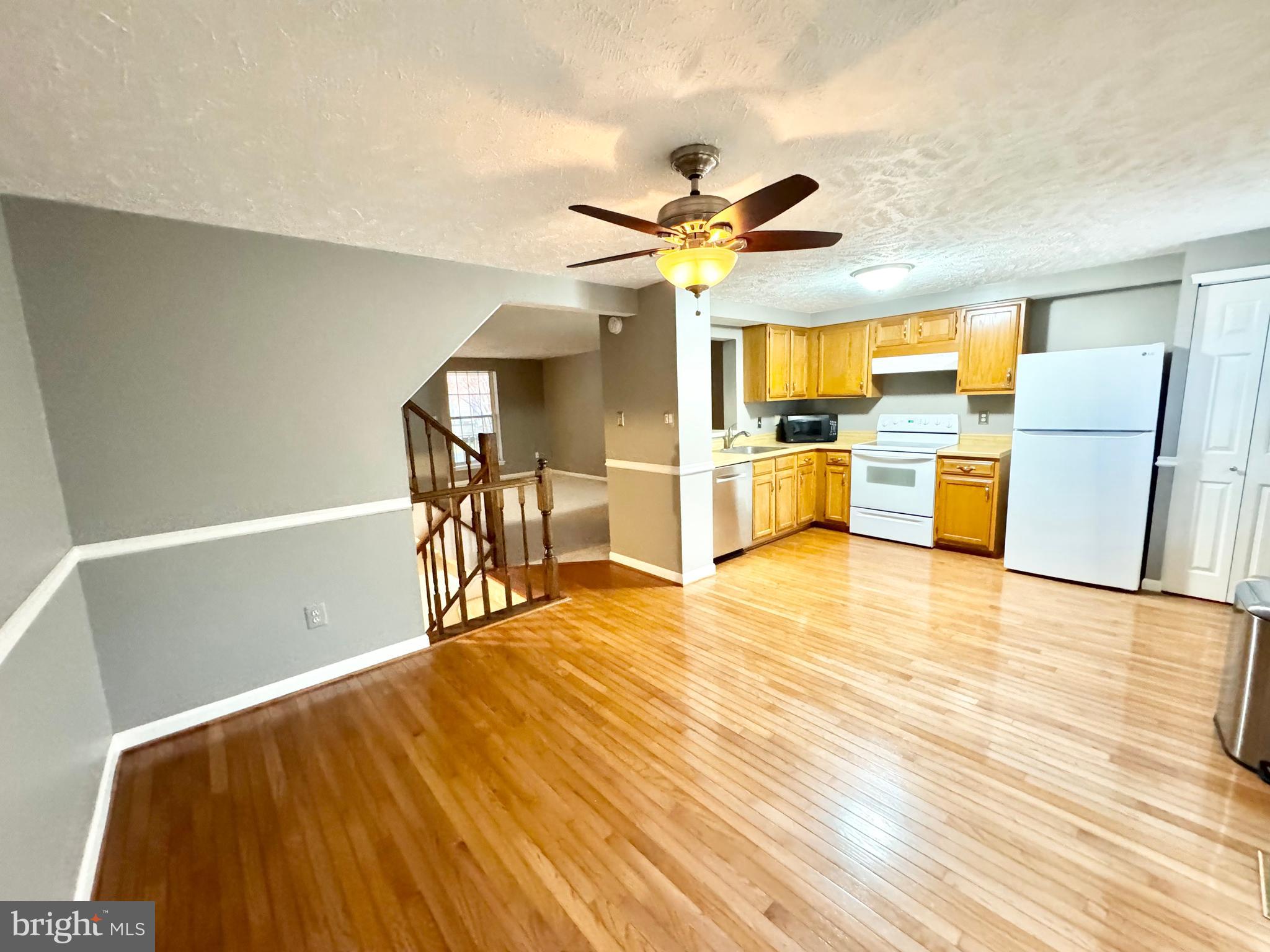 1589 AUTUMN RIDGE CIR