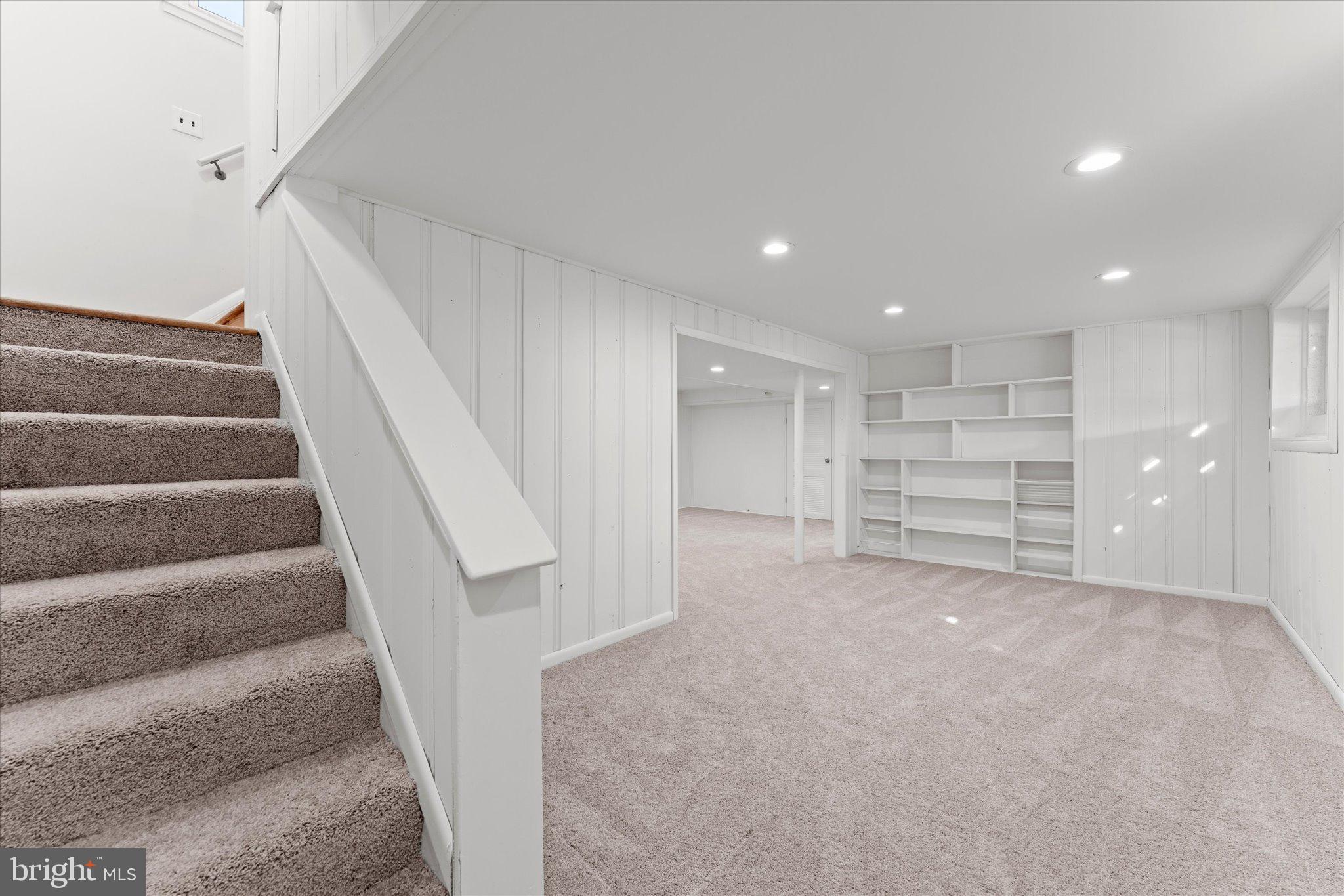 7407 Fairchild Dr