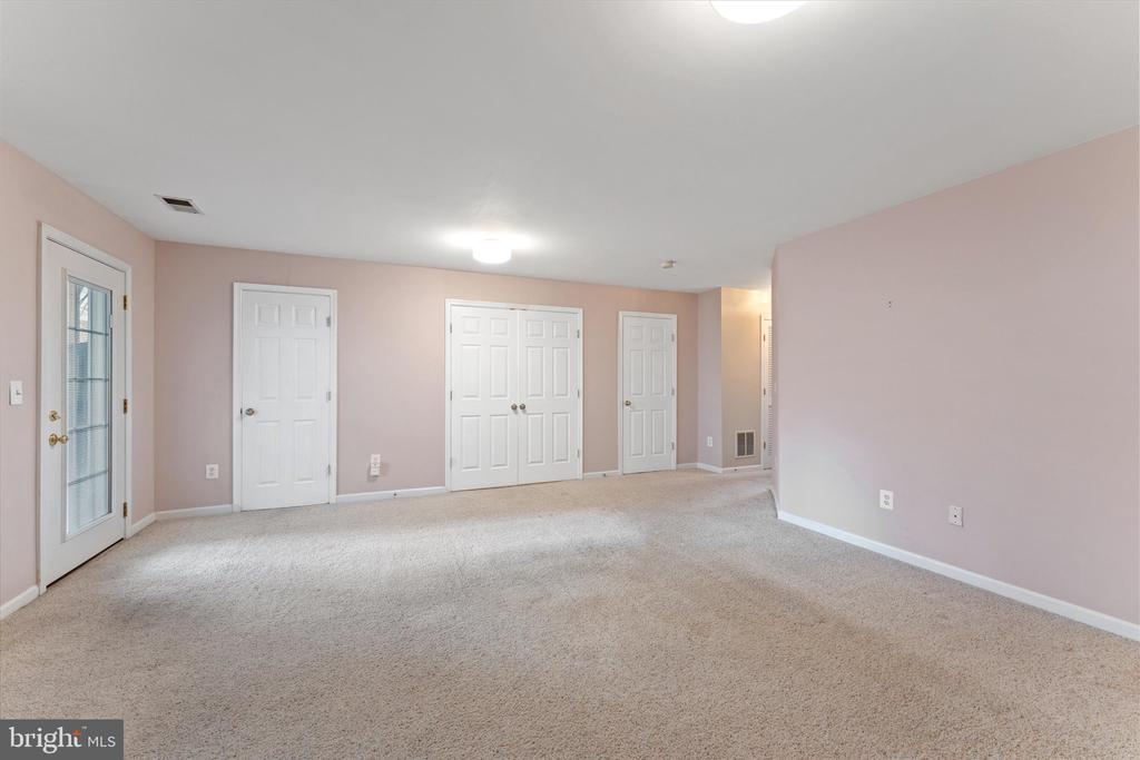 4112 Hazelwood Ct