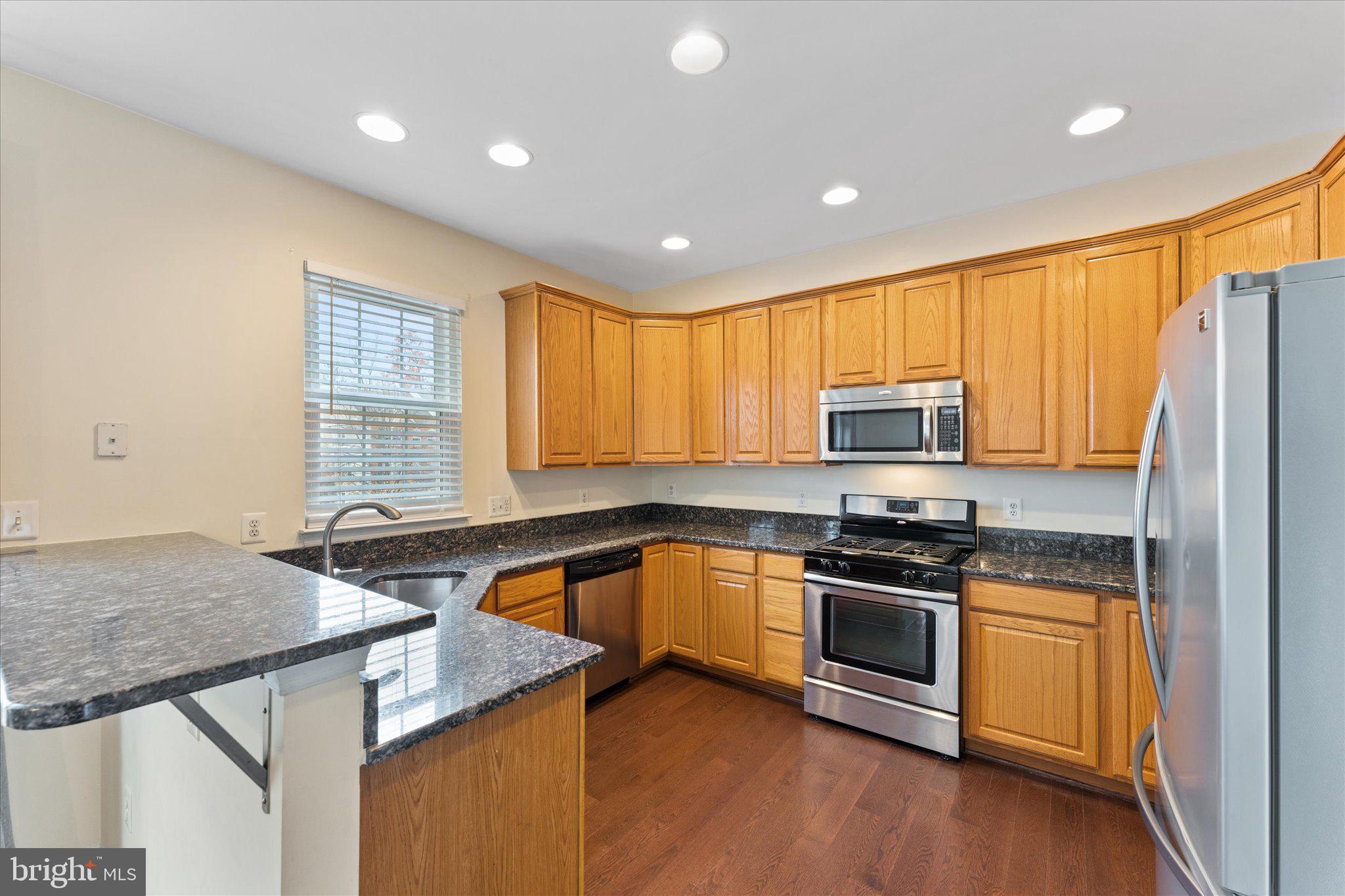 4112 Hazelwood Ct