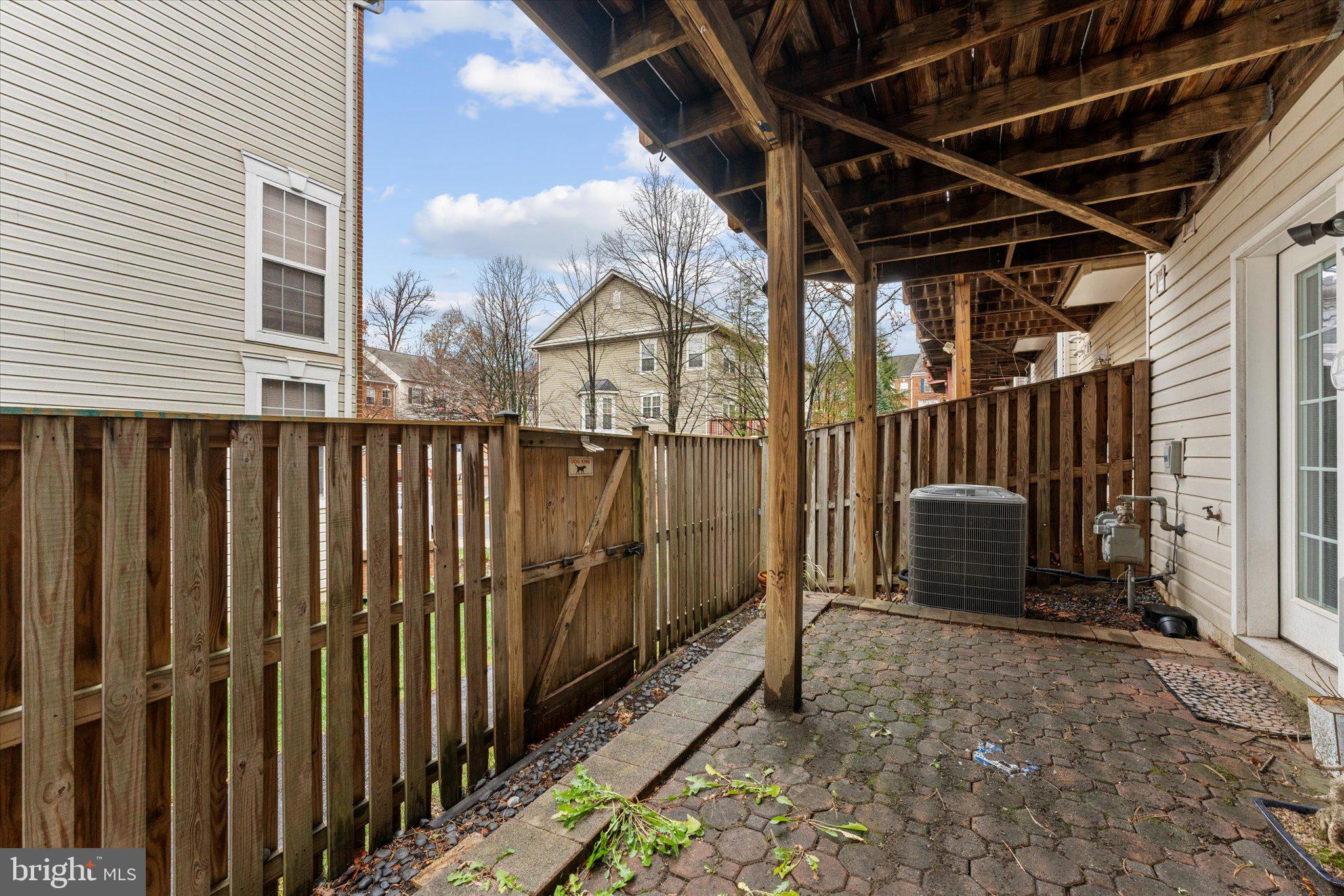 4112 Hazelwood Ct