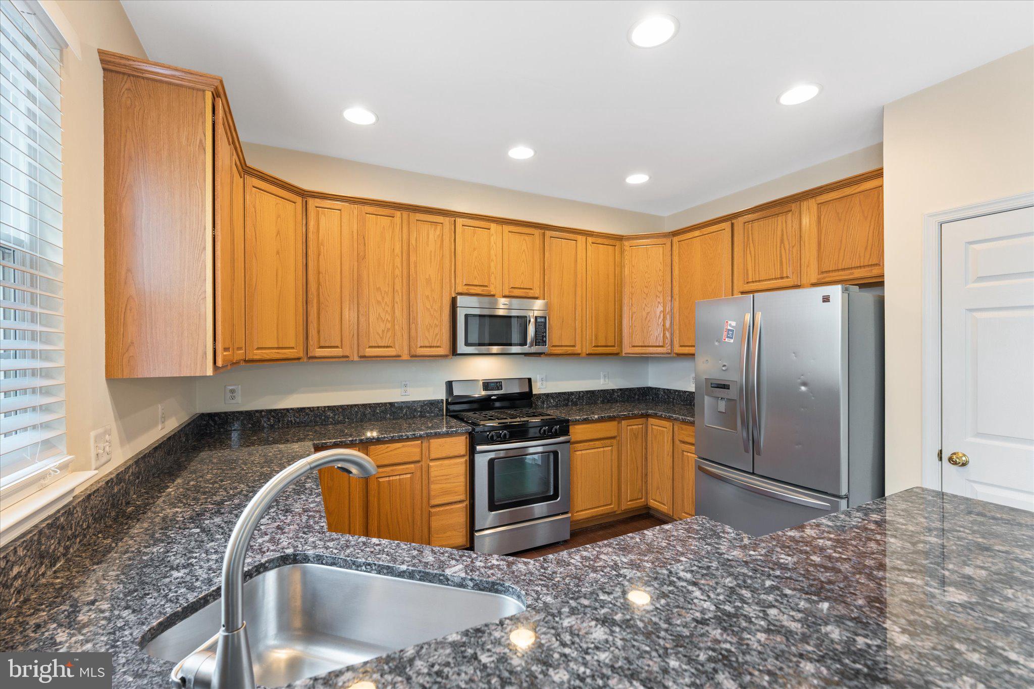 4112 Hazelwood Ct