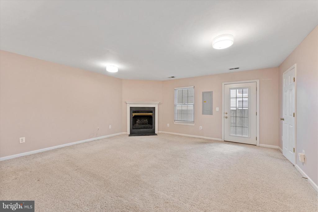 4112 Hazelwood Ct