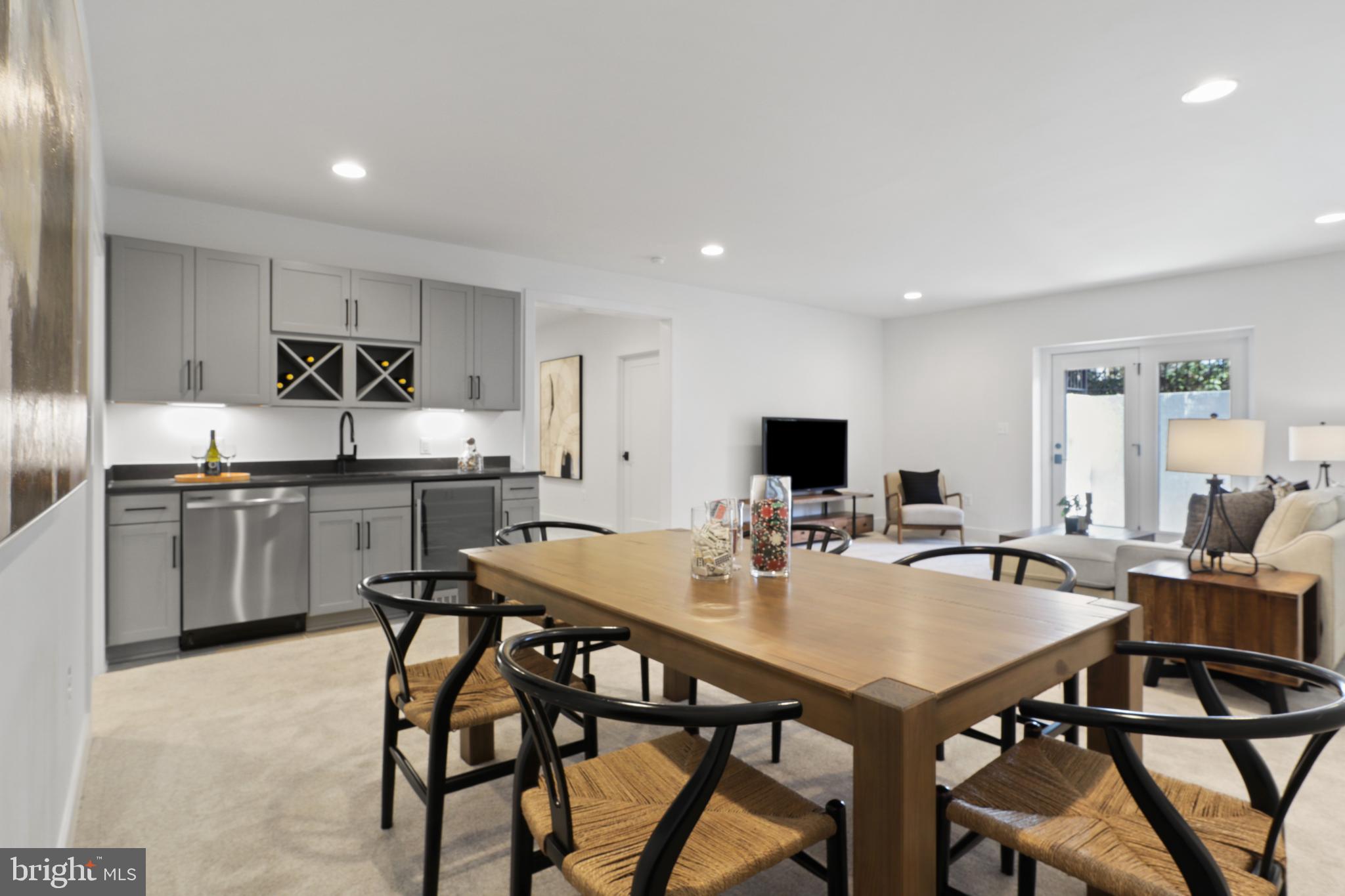 1914 Cherri Dr