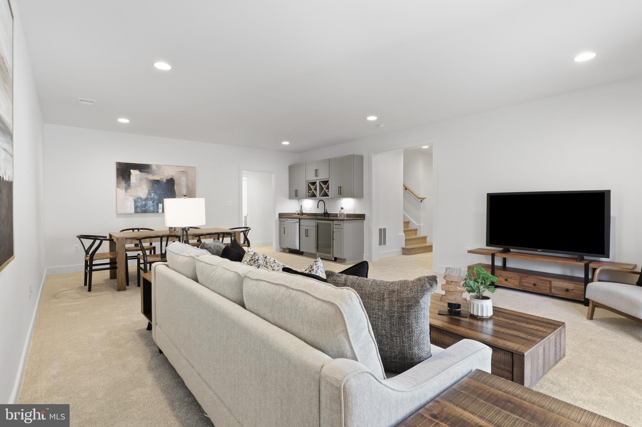 1914 Cherri Dr