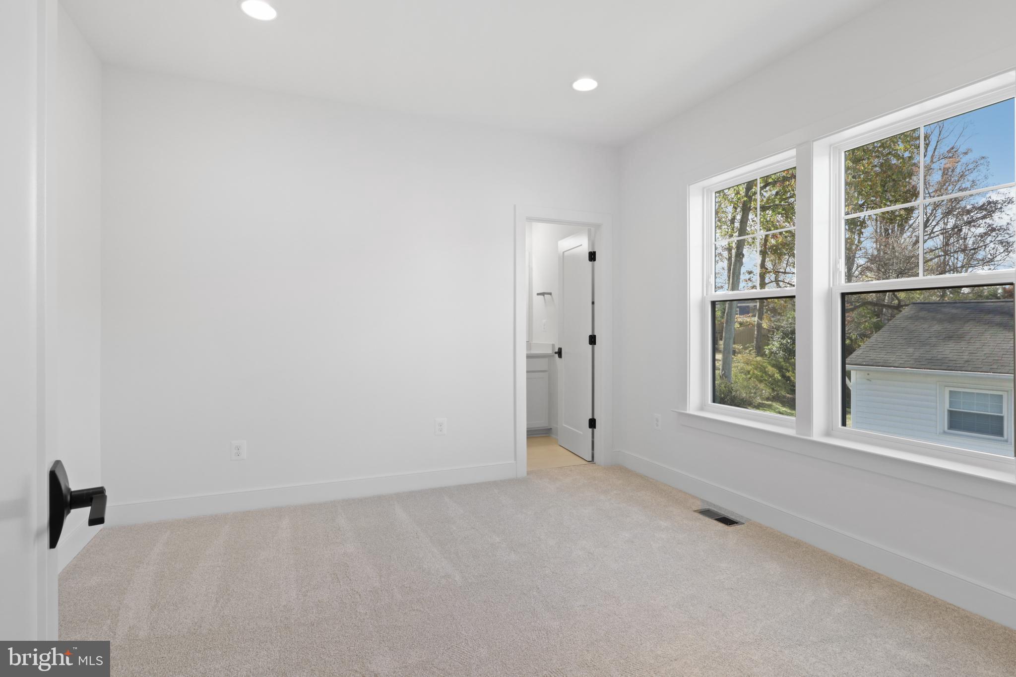 1914 Cherri Dr