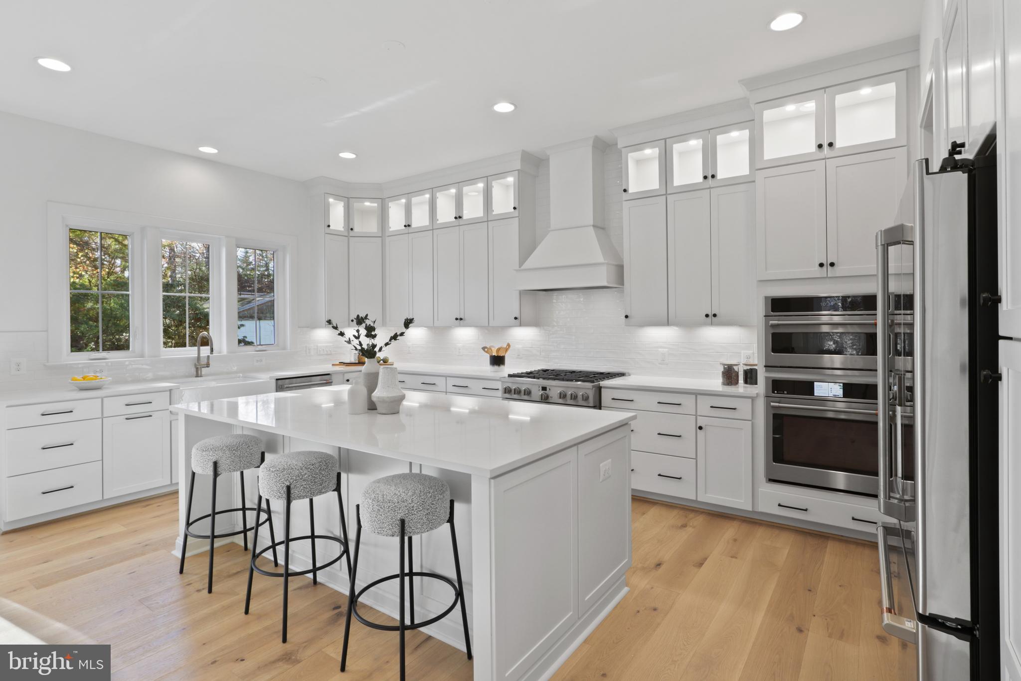 1914 Cherri Dr